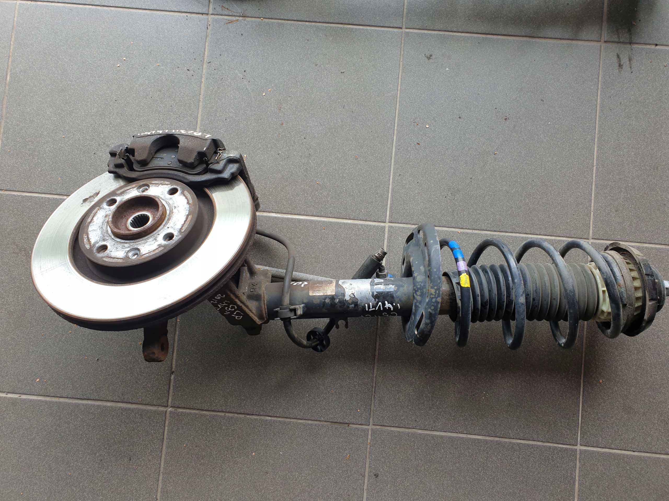 MACPERSON swing LP CITROEN C3 II 1.4 VTI 2010