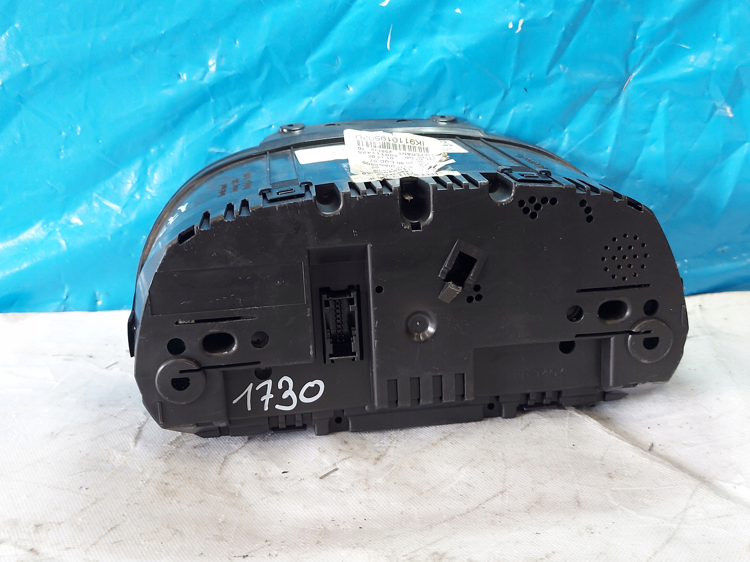 dials clock BMW 1 118D E87 102495246