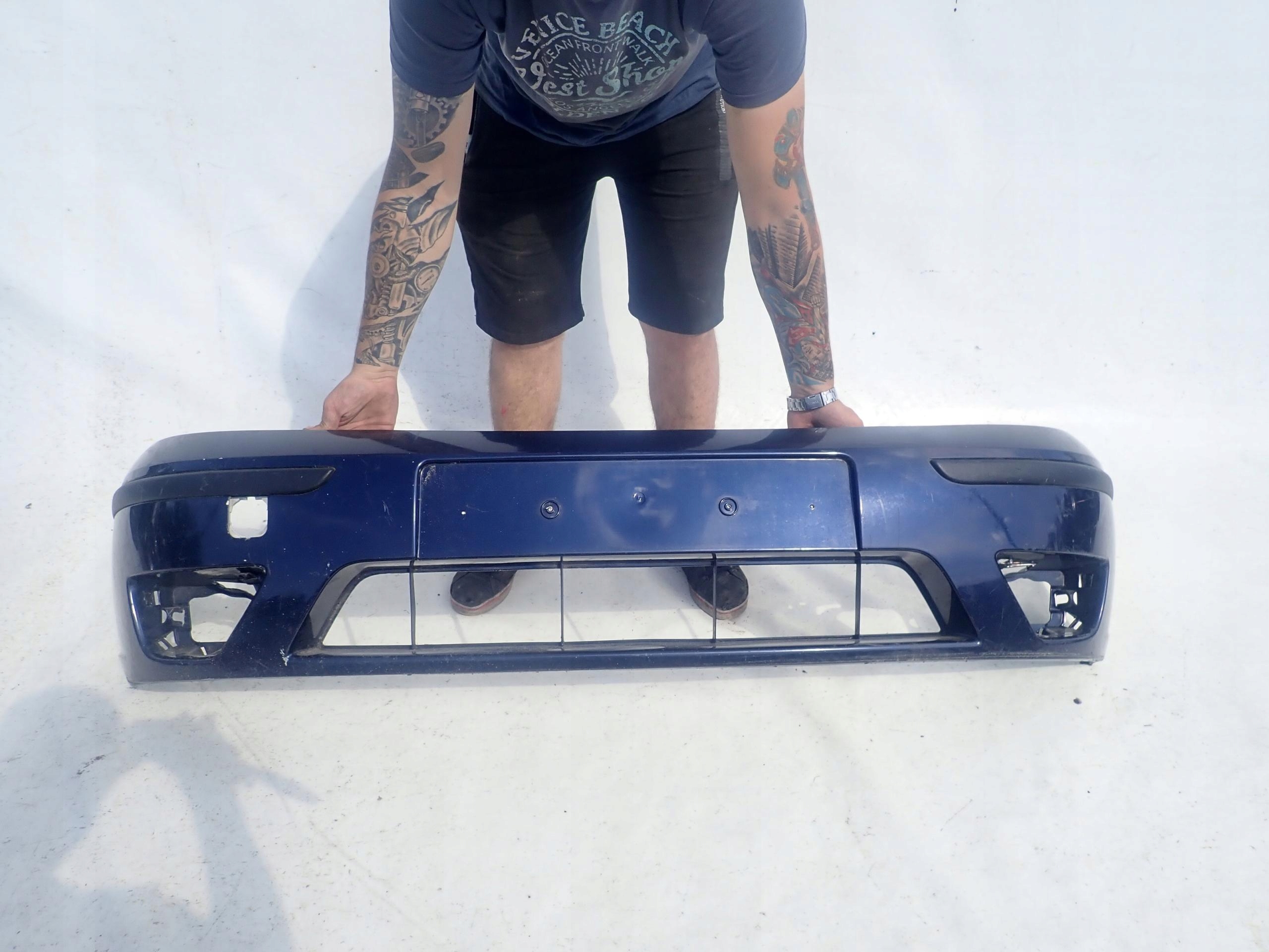 FORD FOCUS and LIFT 01-04 bumper front front