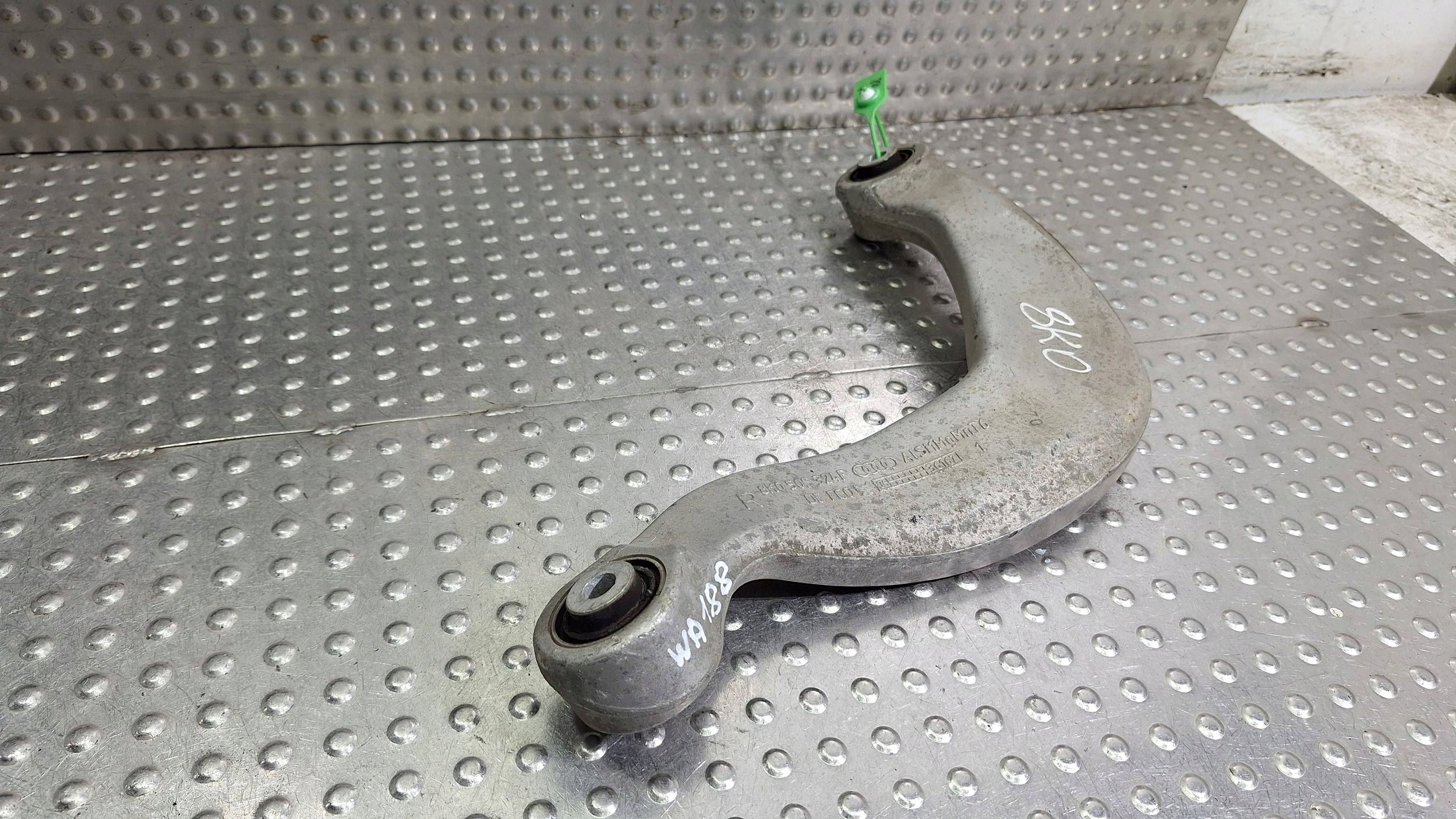 Querlenker rechts heck 8K0505324F AUDI A4 B8 A5 8T A7 A6 C7 Q5 8R
