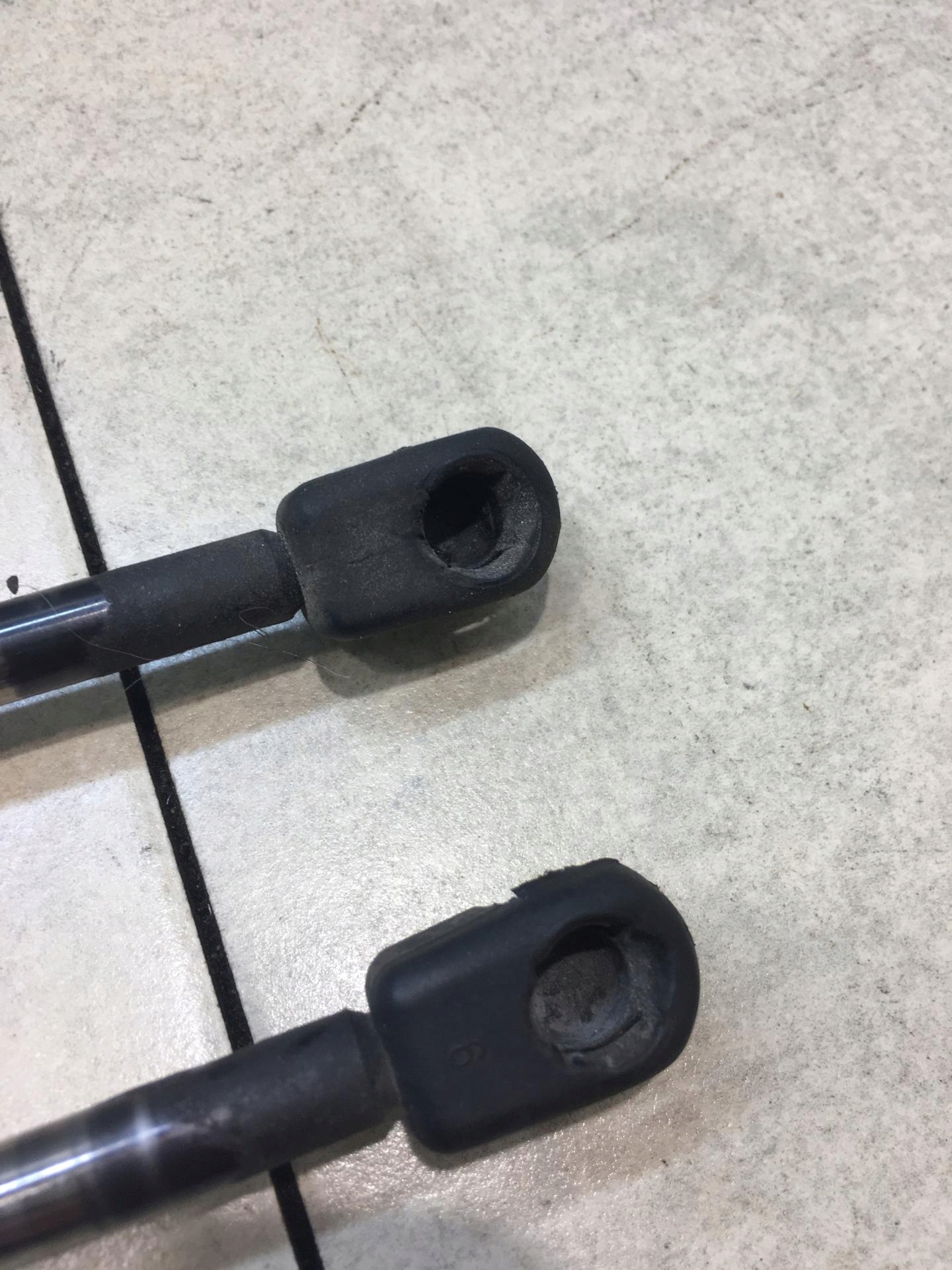 Dämpfer heckklappe Kofferraum VW T4 2.4 D