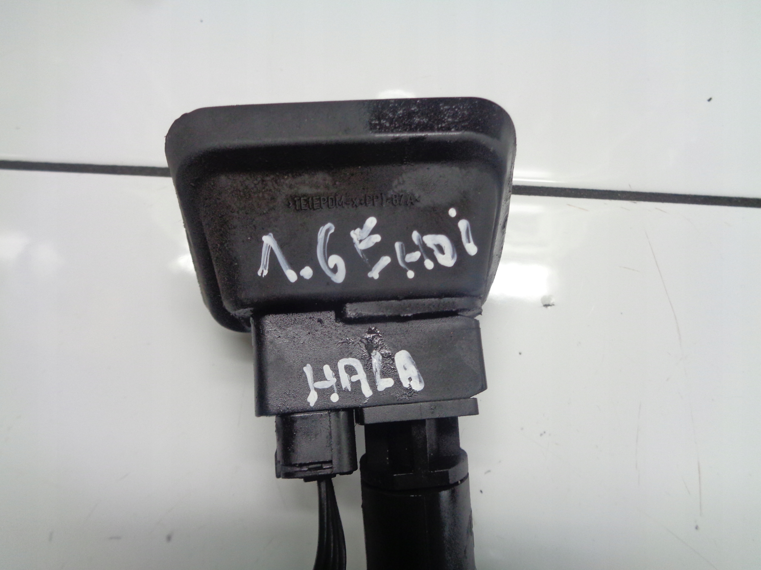 PEUGEOT 1.6HDI WYSPRZEGLIK 1468930