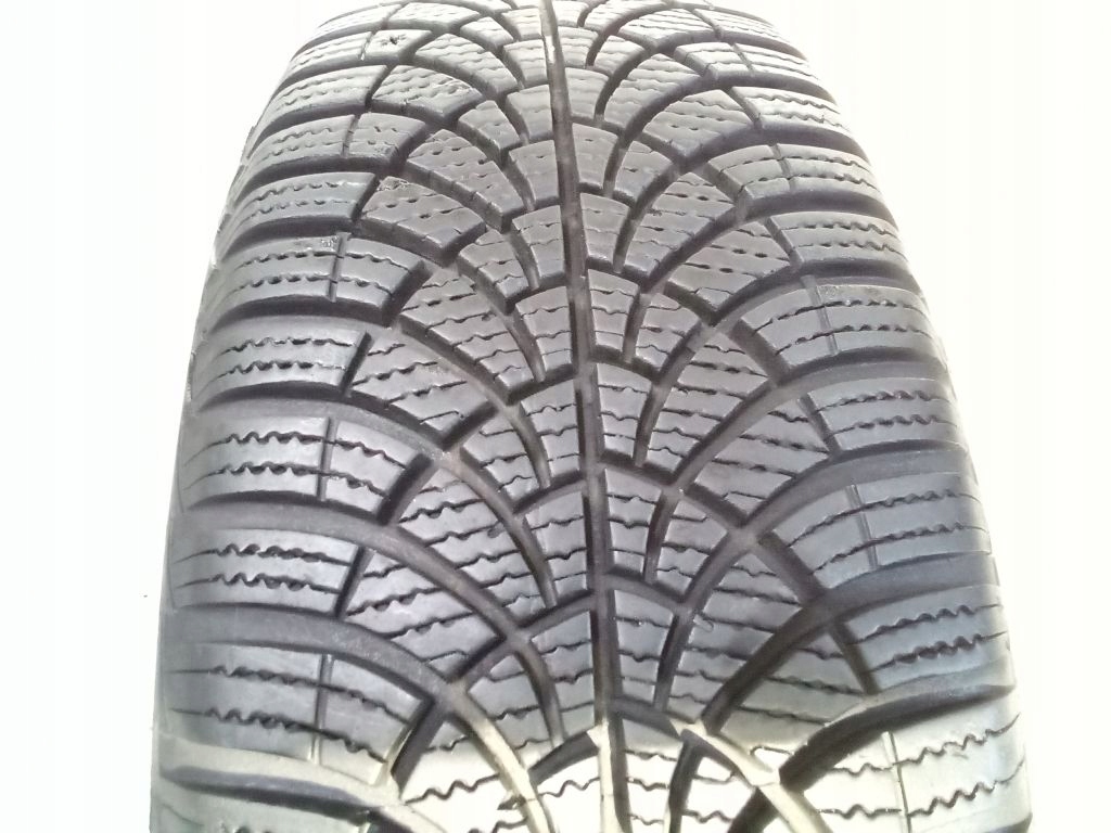 tyre Goodyear Ultragrip 195/60/15 88T 2021 6.9mm