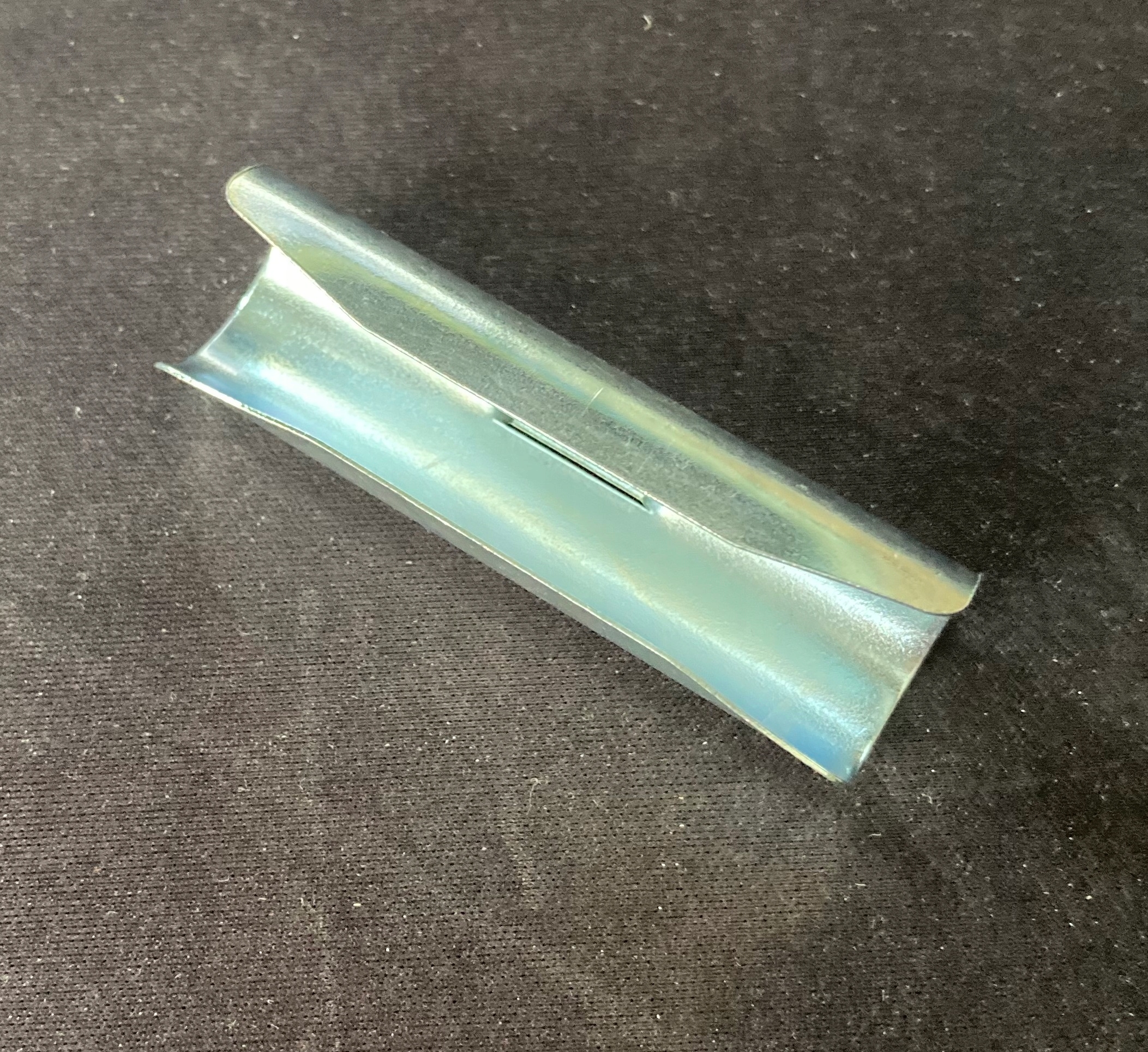 MRC: KARNISZ KRÓTKI ŁĄCZNIK 19mm Rodzaj łącznik