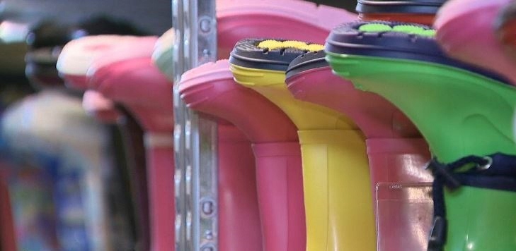 Kalosze Dziecięce na Deszcz Dla Dziecka Gumiaki Gumowce Różne Kolory Modne Długość wkładki wew. 19 cm