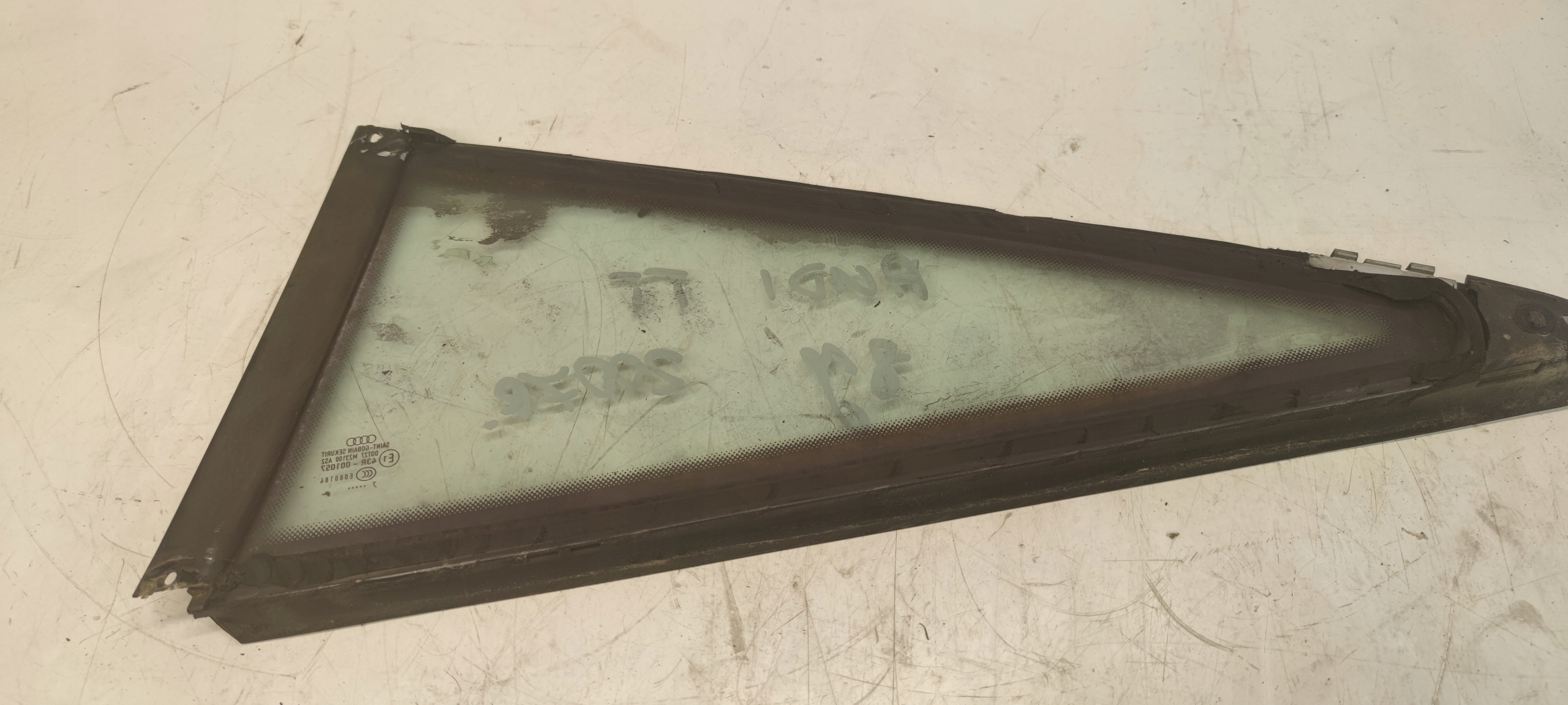 window bodywork right rear part AUDI TT 8J 2007R.