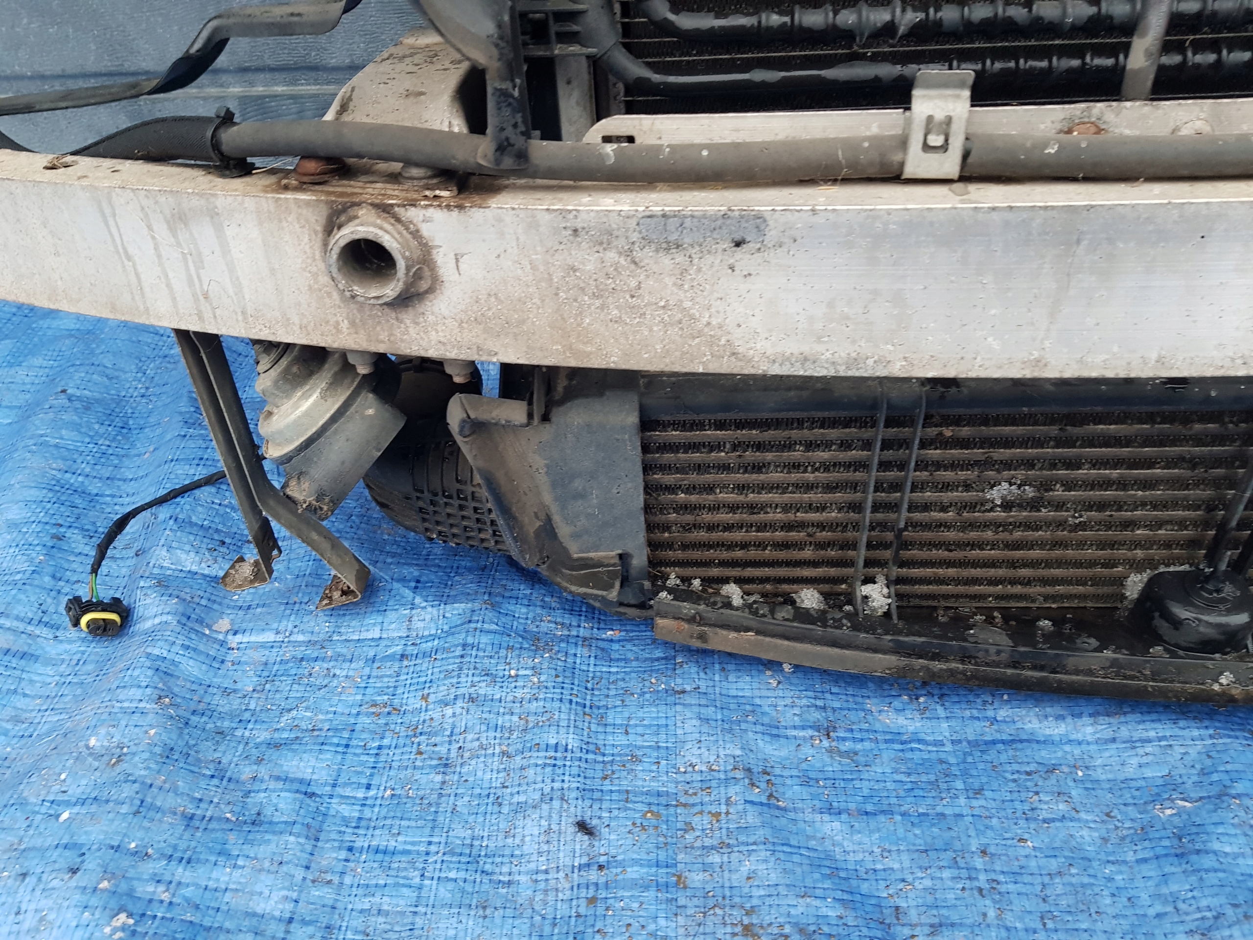 support panel for radiators radiator MERCEDES W204 2.2 CDI 651 AUTOMAT