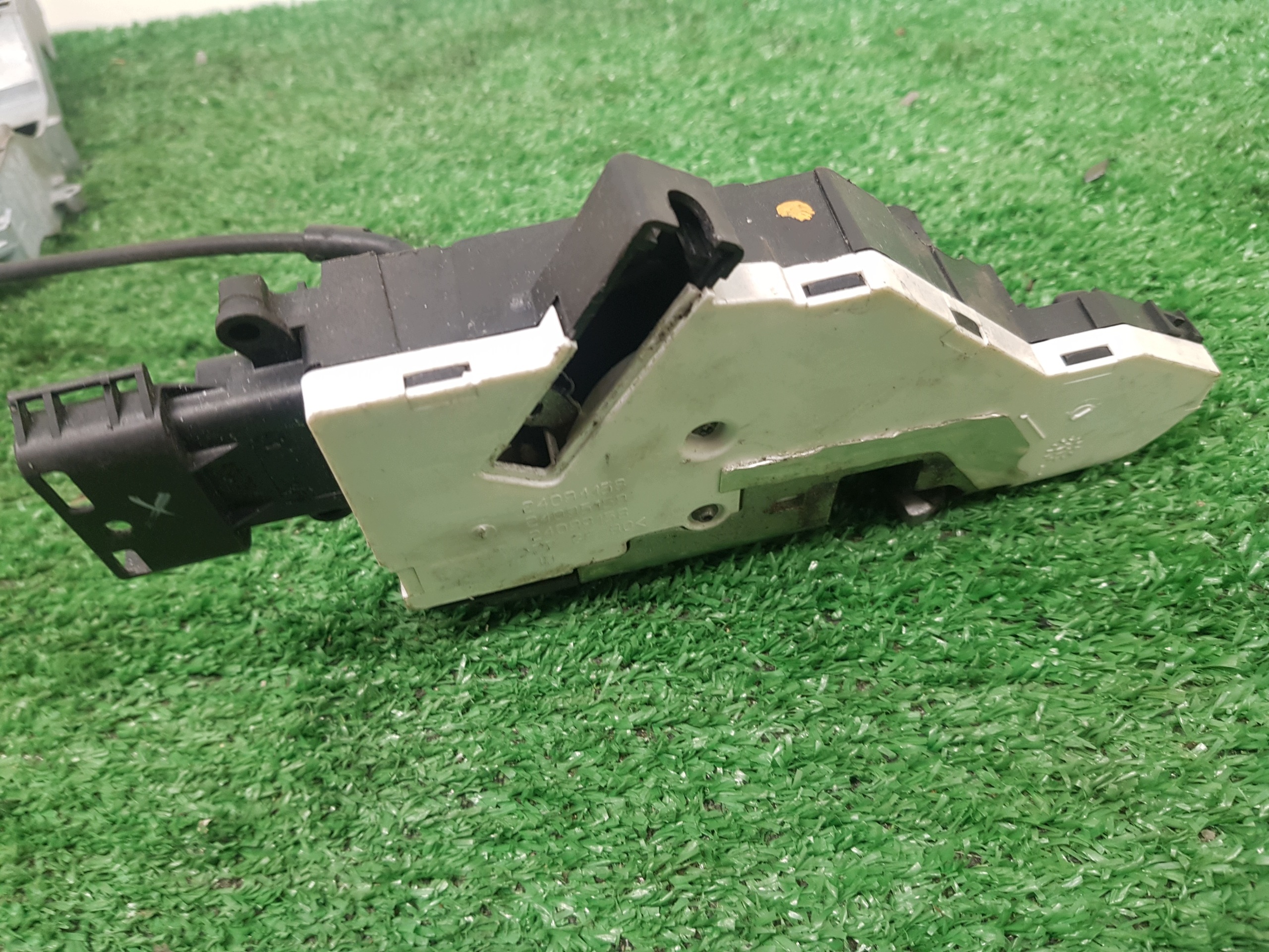 lock door right rear part rear PEUGEOT 207
