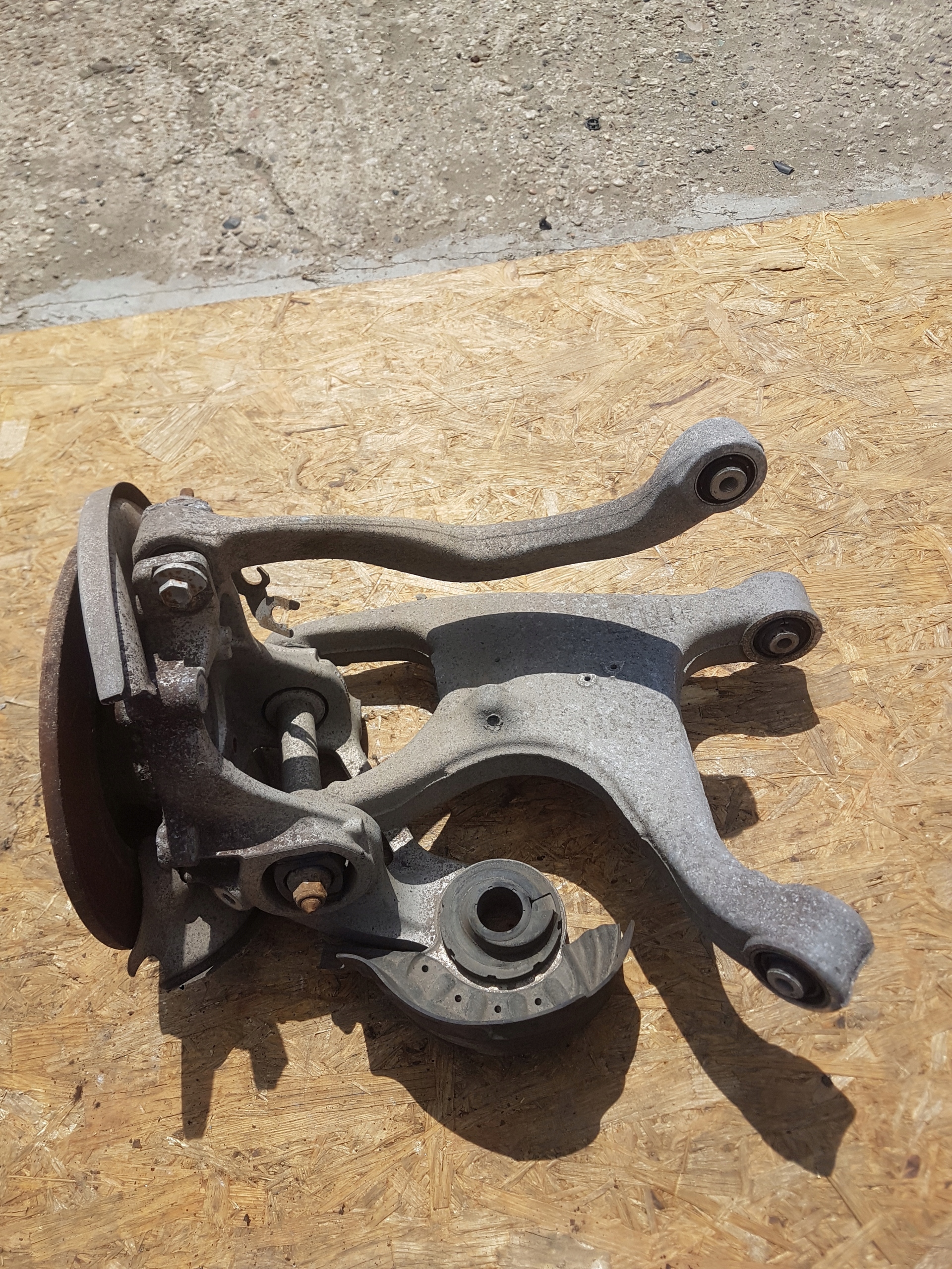 swing right rear part AUDI A6 C7 A7 Q5 8R0505312B