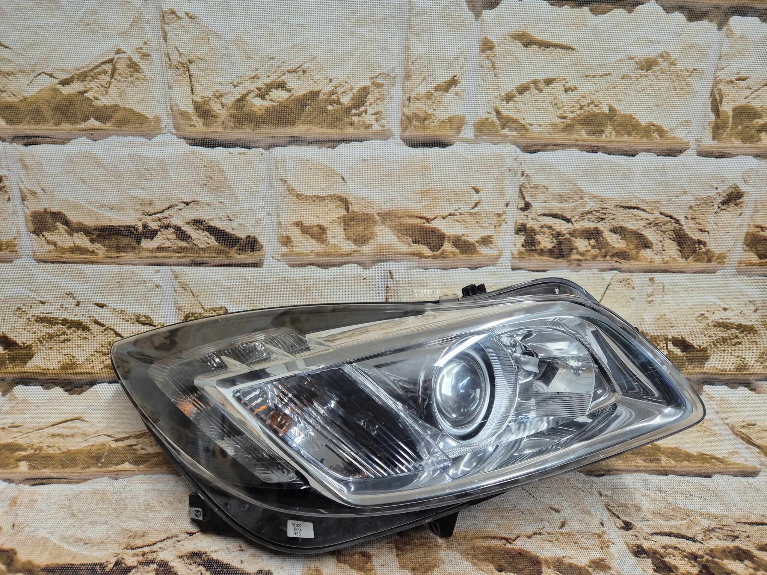 opel insignia A 12-15 xenon prawy skrętny europa oryginał