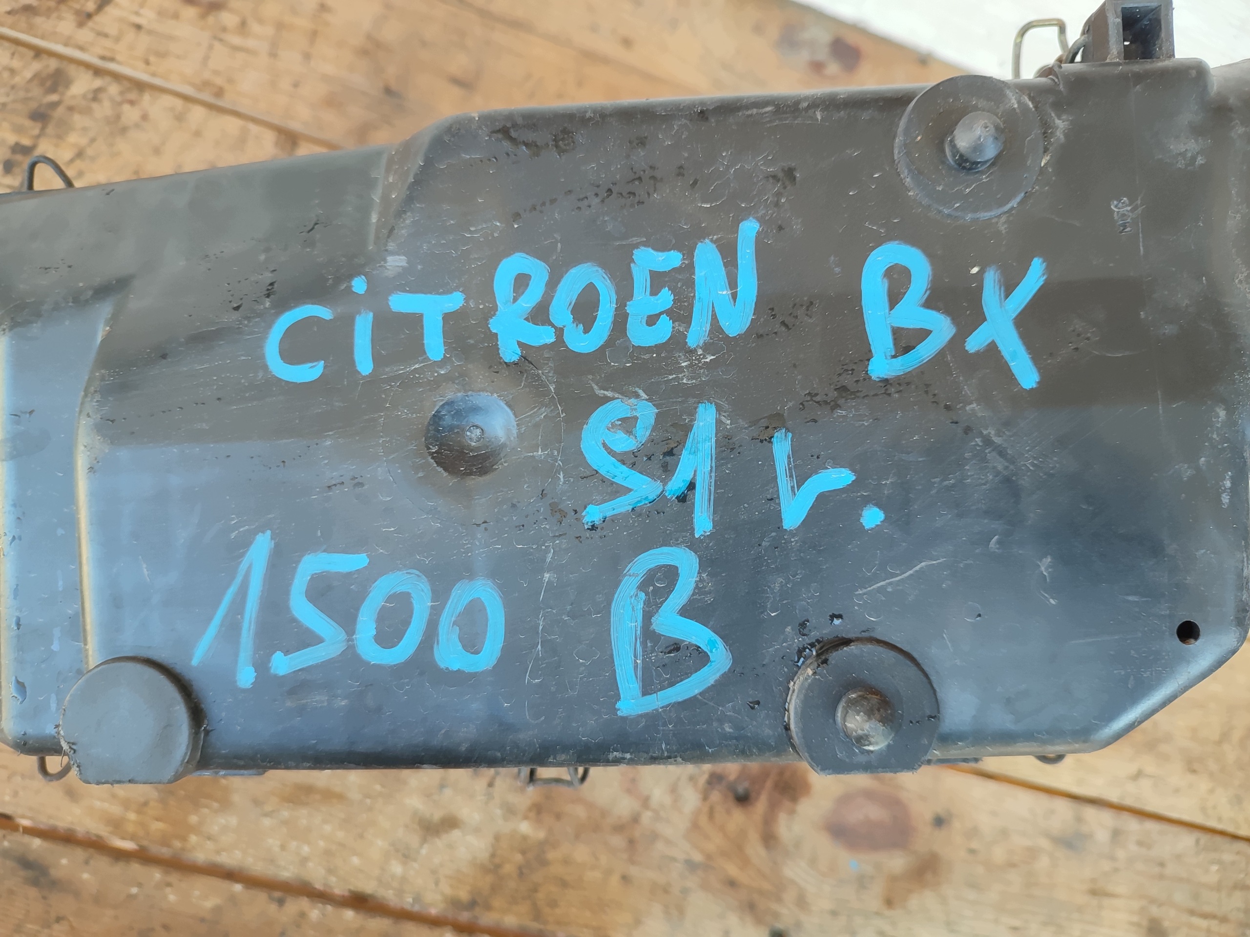 CITROEN BX 1991r. luftfiltergehäuse