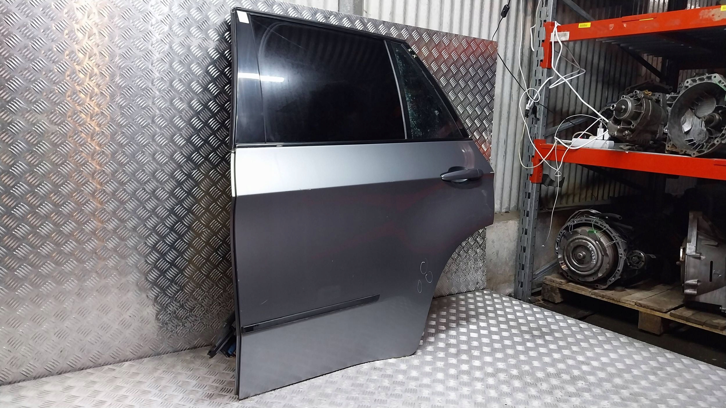 door rear part left BMW X5 E70 06