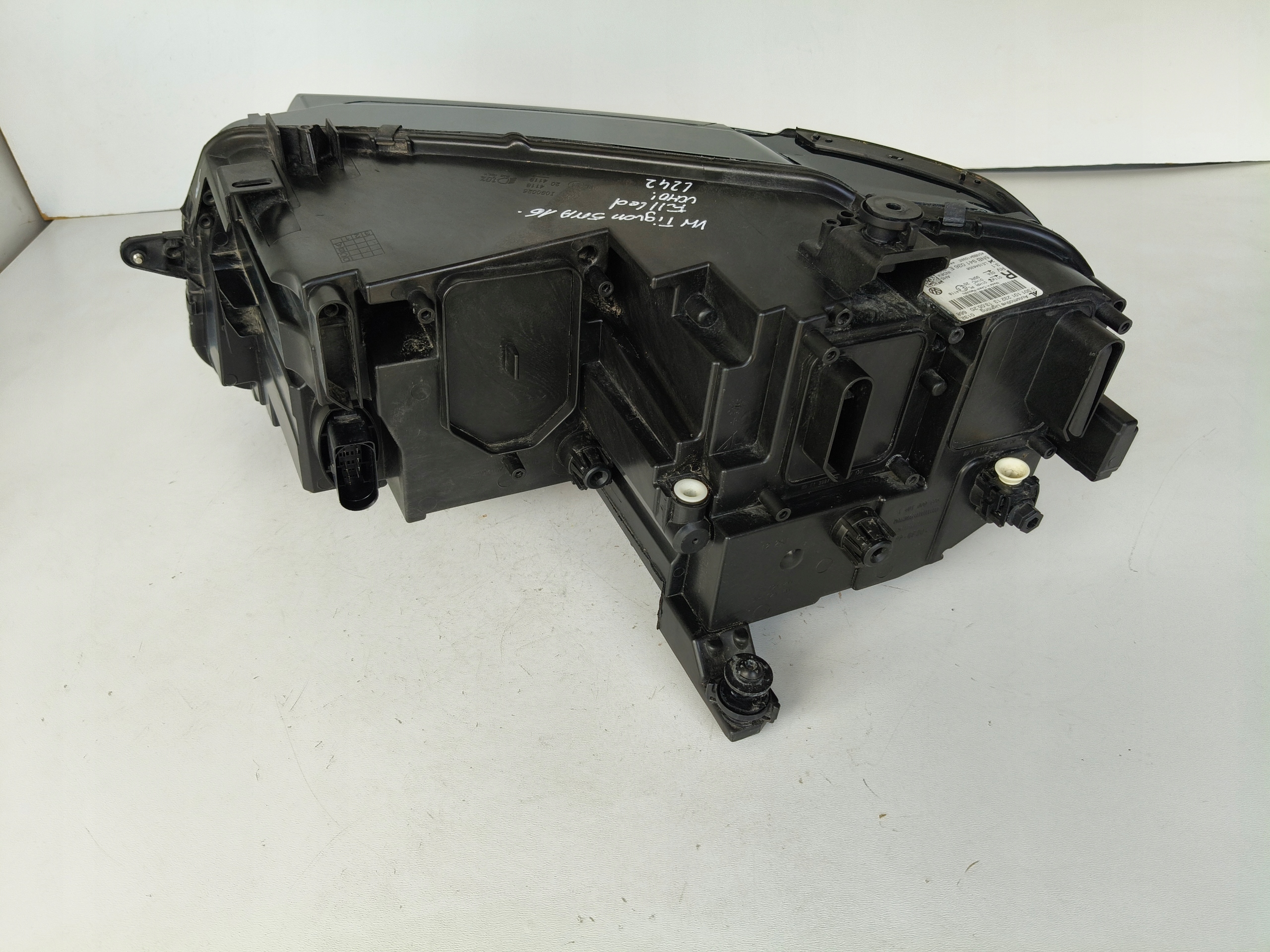 light right REFLEKTOR VW TIGUAN 5NA II 16- FULL LED