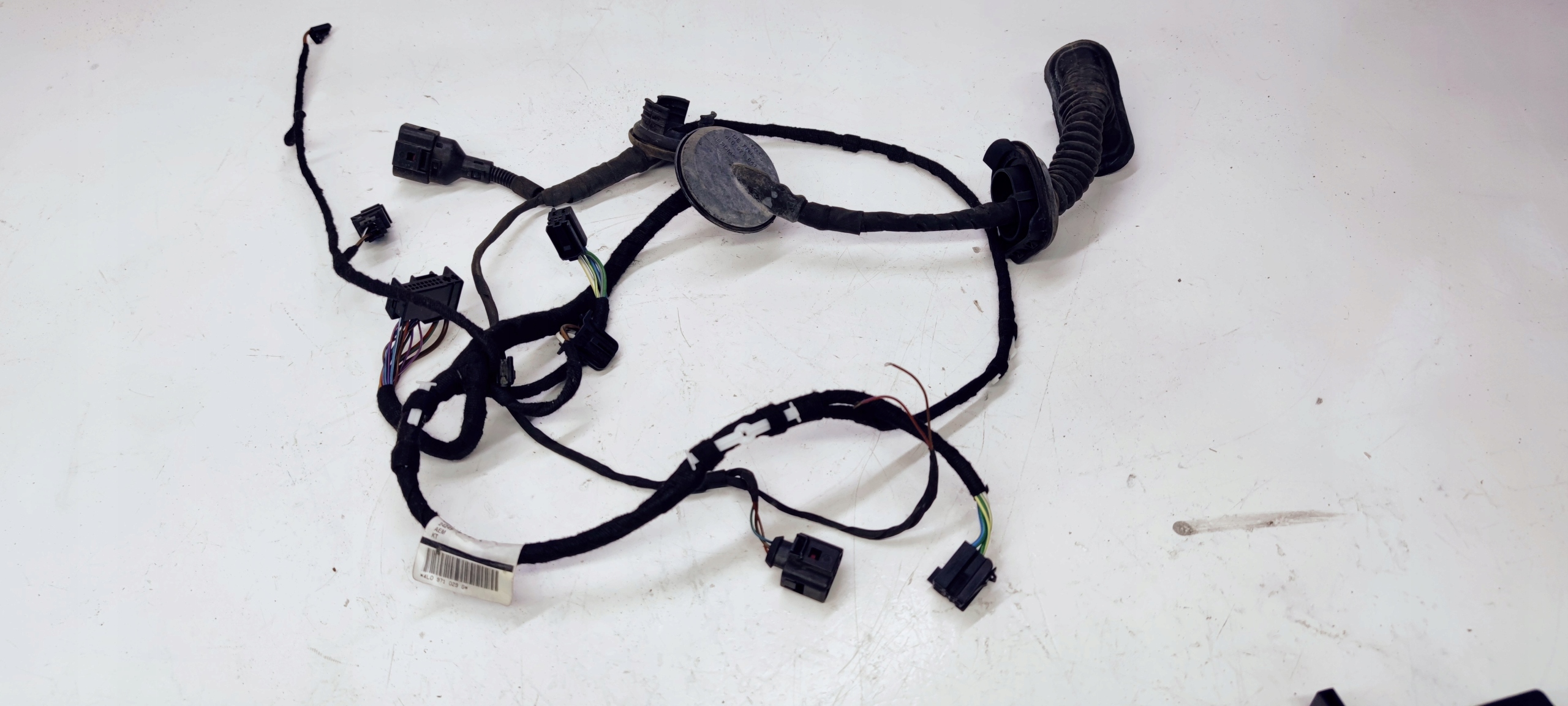 bundle door left front AUDI Q7 4L0971029G KEYLES