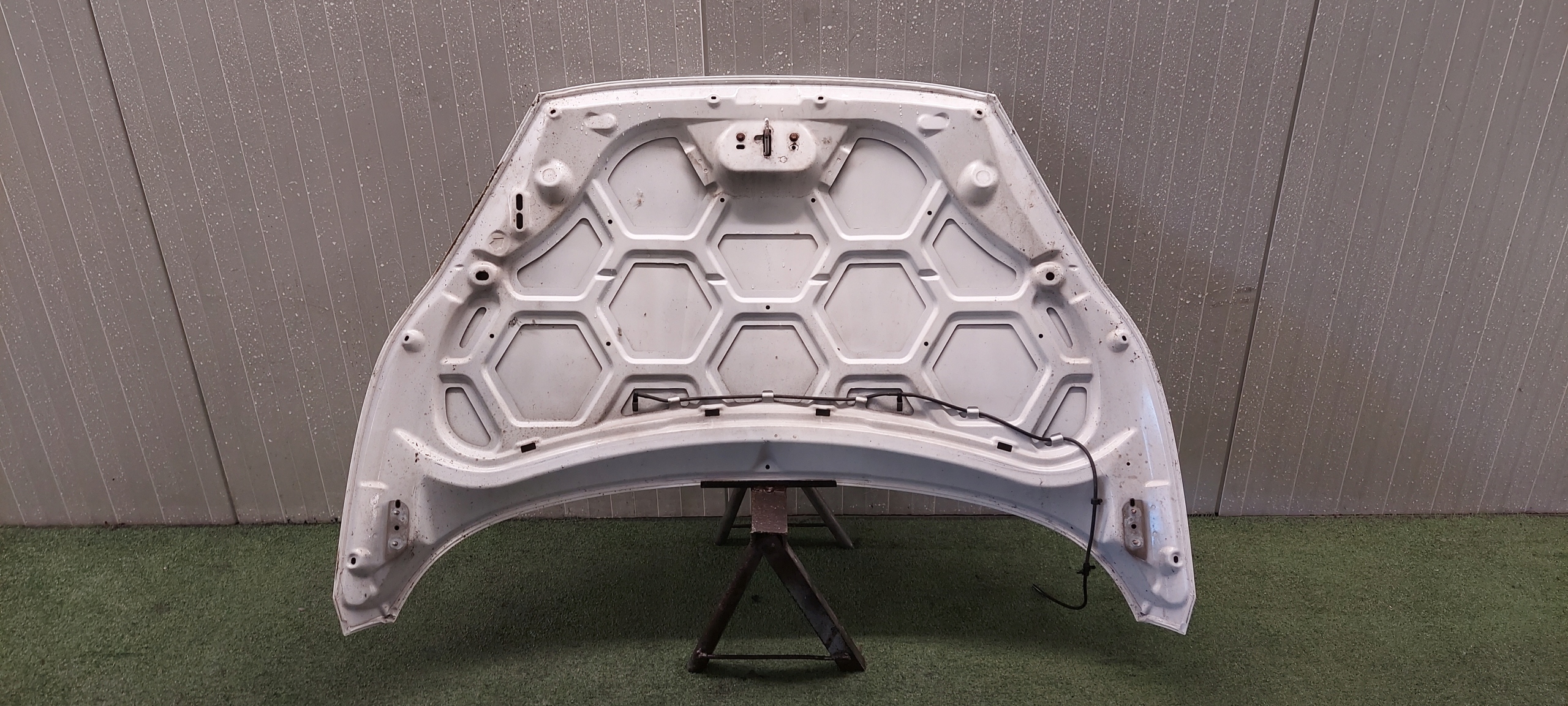 Capot FORD FIESTA MK7 LIFT LAK: HC