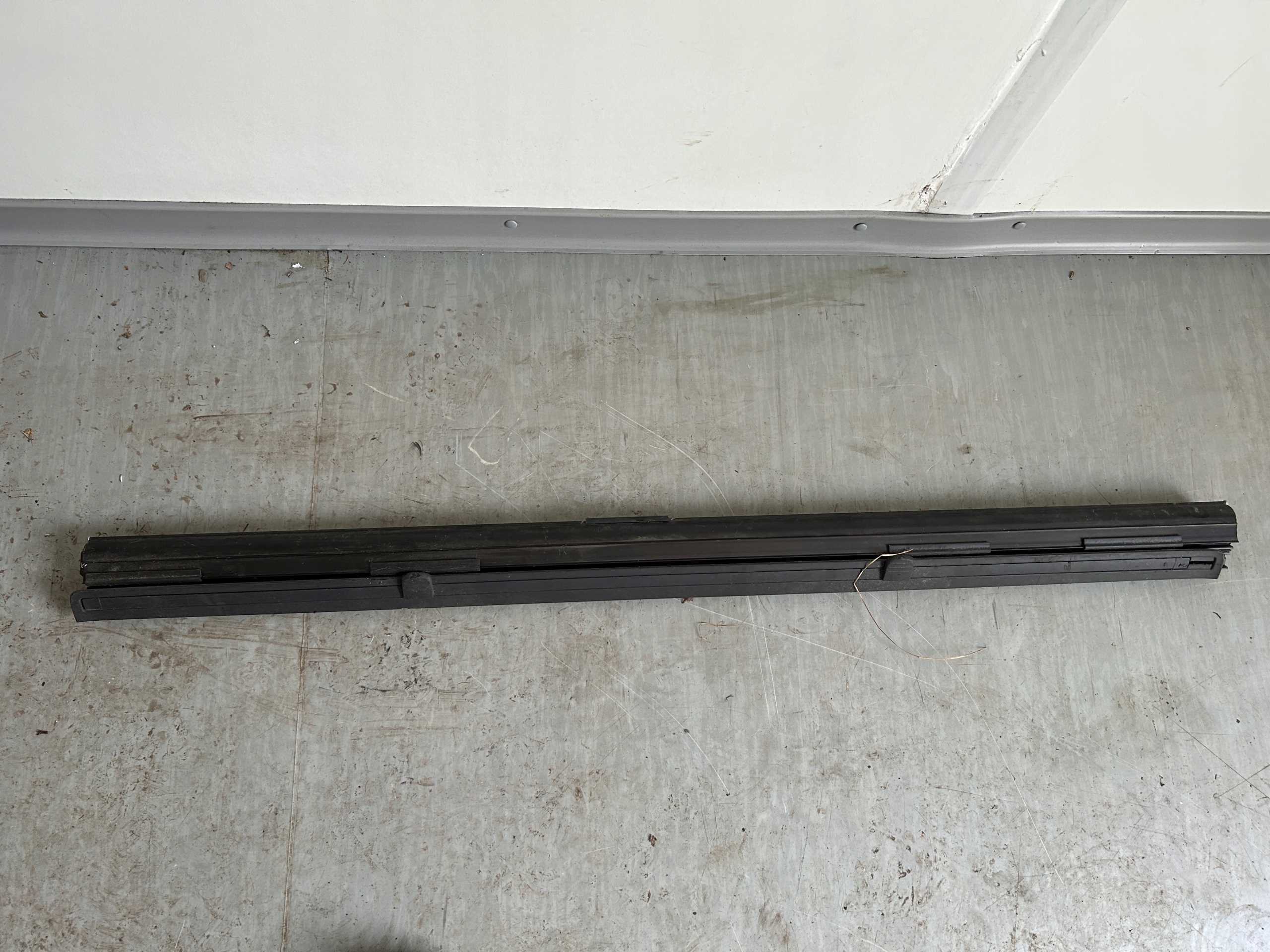 VW T5 T 5 MULTIVAN шторка двері 7H3861329B