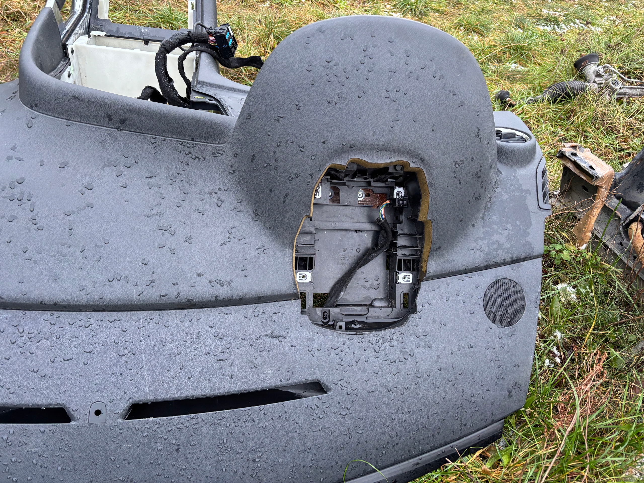 торпеда консоль peugeot 3008 и 2009- черный подушка подушки безопасности пассажира