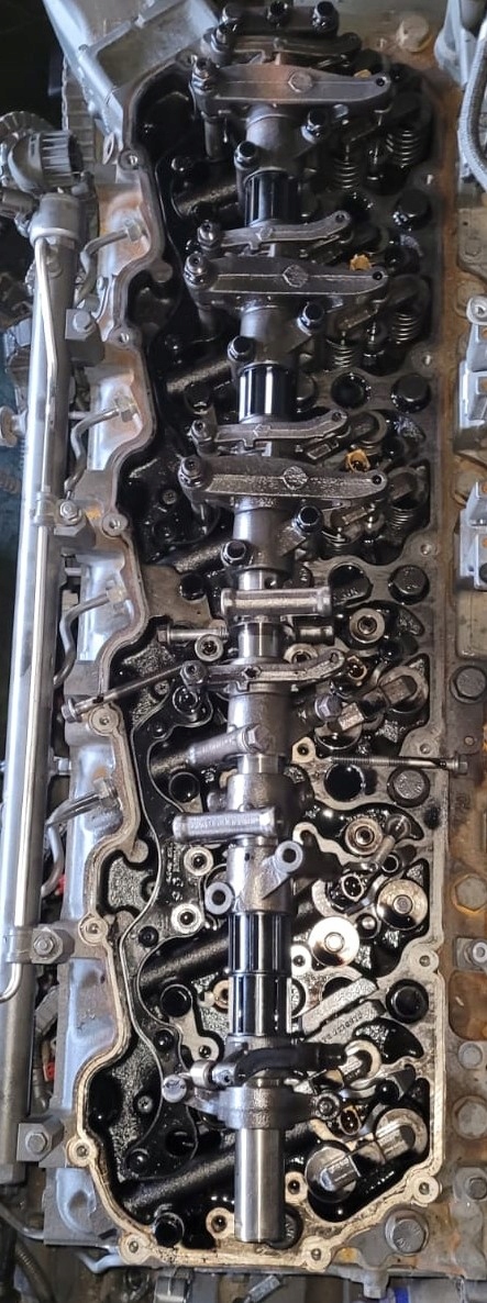 GŁOWICA SILNIKA DAF XF CF 106 530 KM E6 Producent części DAF OE