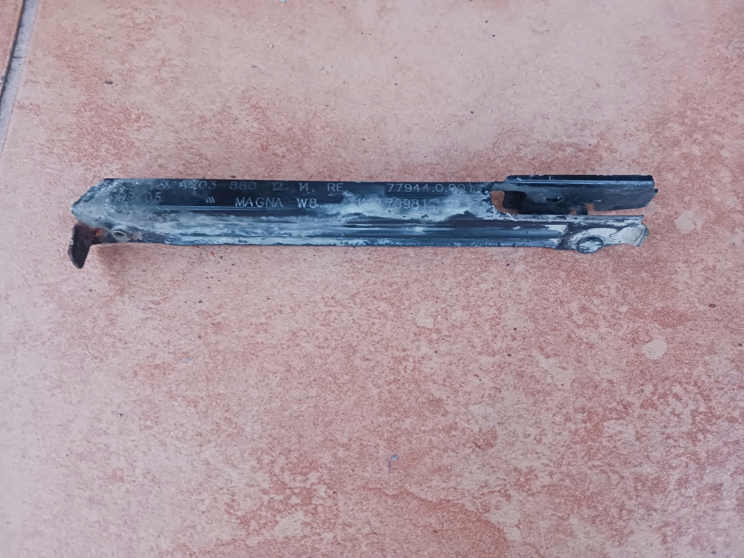 bumper bracket right front MERCEDES W203 W209 A2038801214