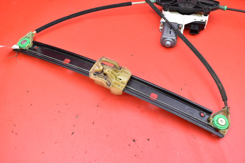 window regulator right front EU 8K0837462 AUDI A4 B8 07-11