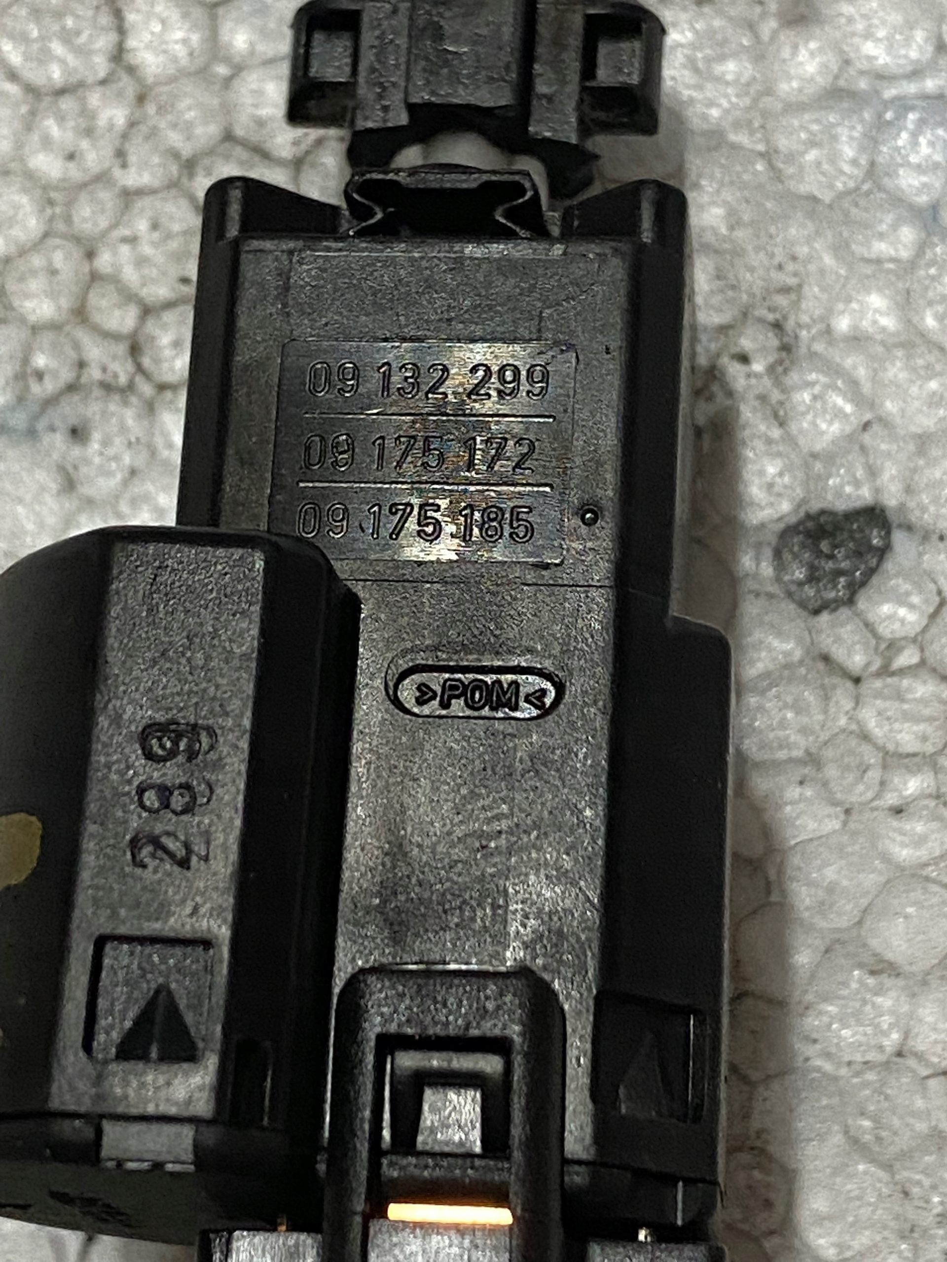 Sensor SWIATLA STOP STOPU OPEL ZAFIRA A 09132299