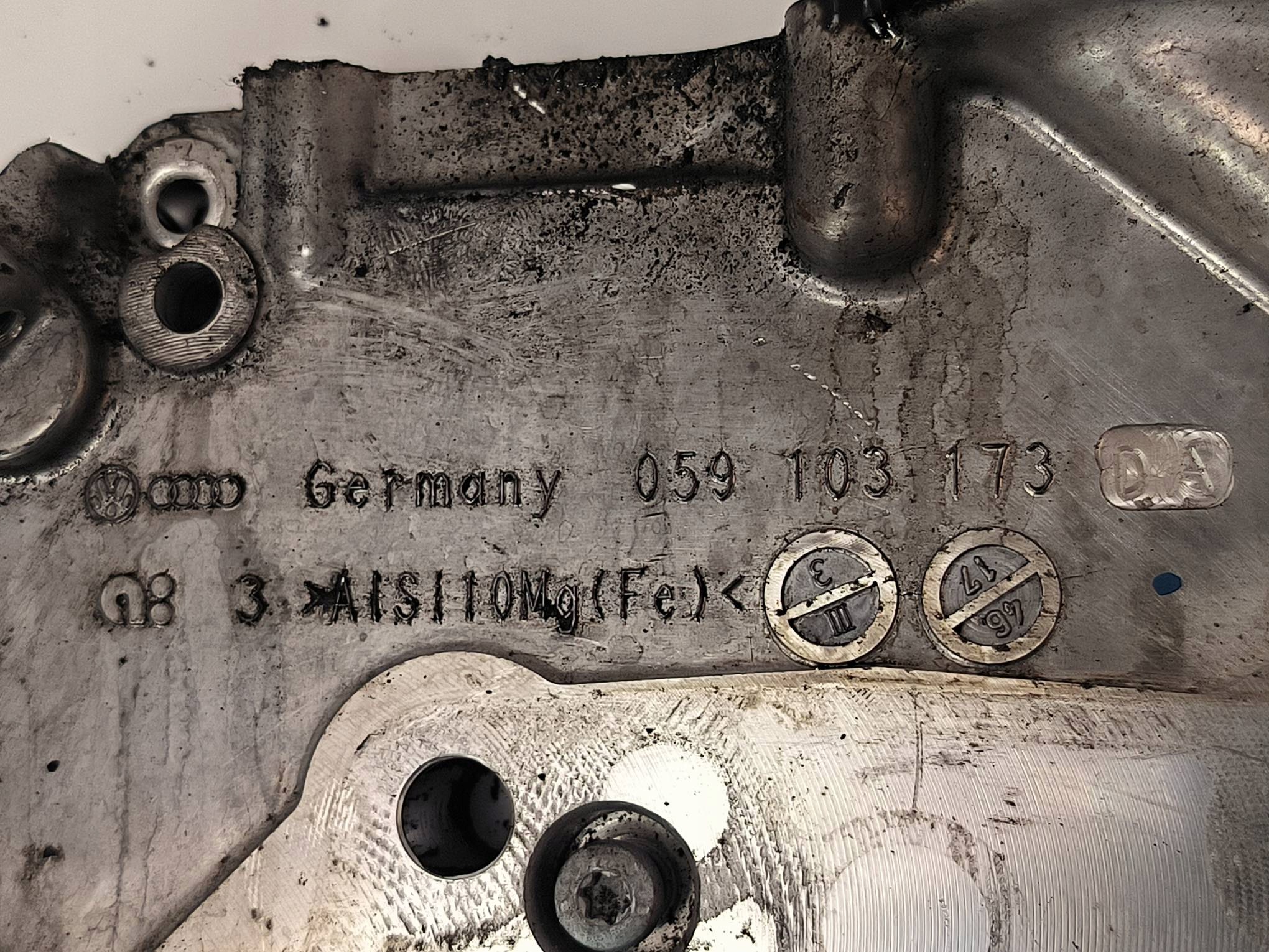gearbox cover 059103173DA 3.0 TDI AUDI A6 C7 LIFT