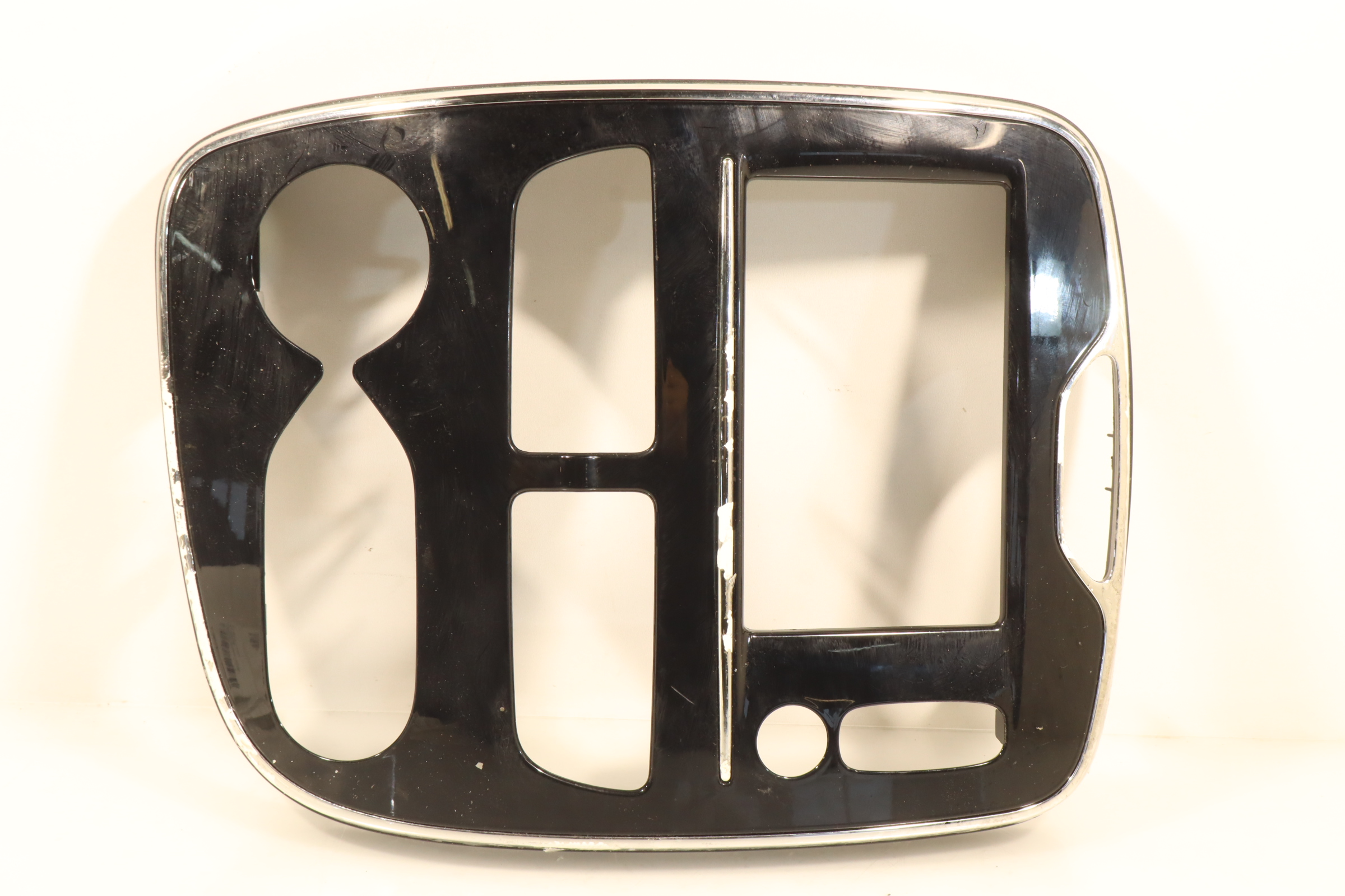 RAMKA RADIA RENAULT CLIO IV 1.5DCI