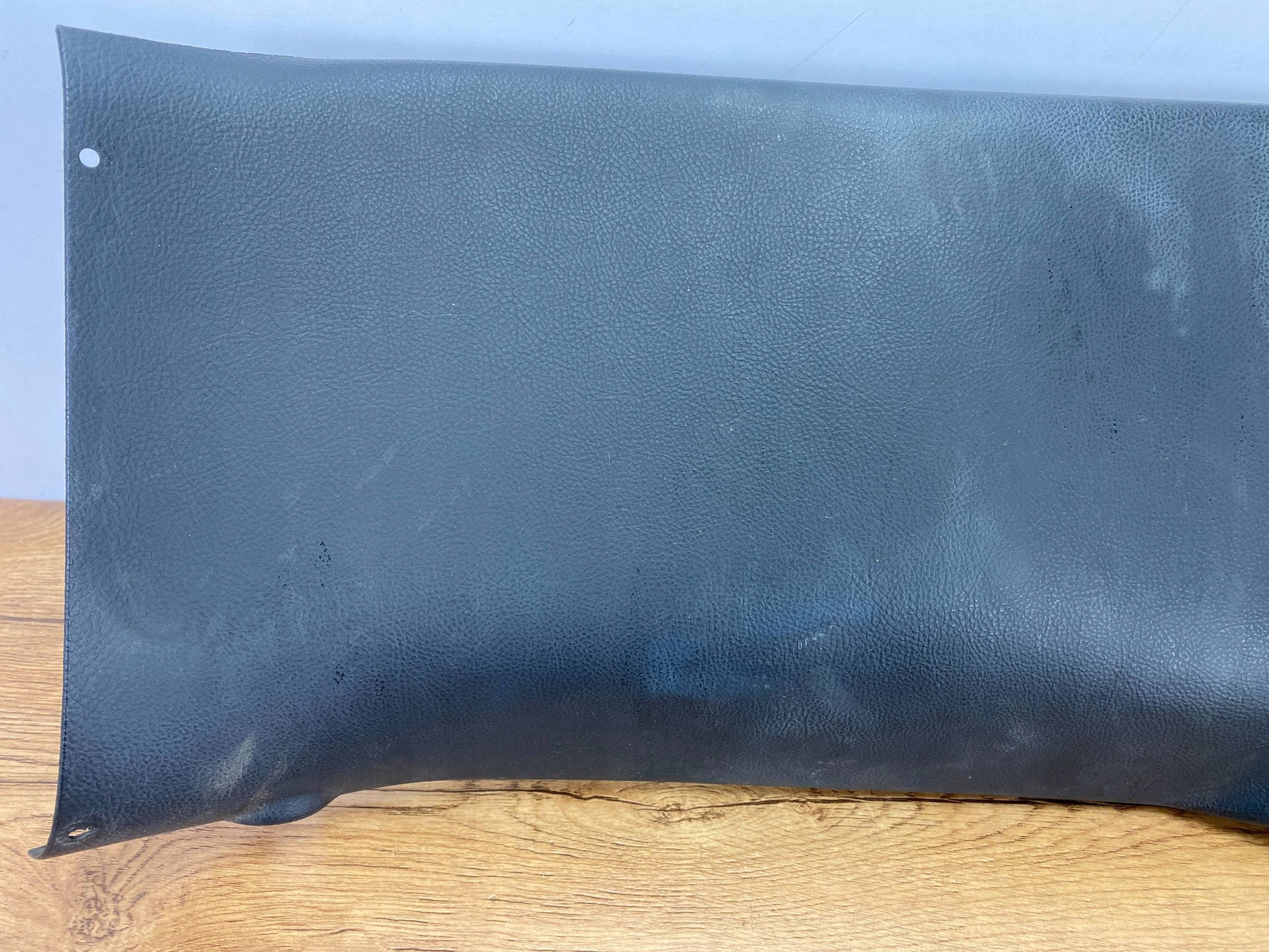 cap of the threshold supports boot Chevrolet Corvette C6 2005+