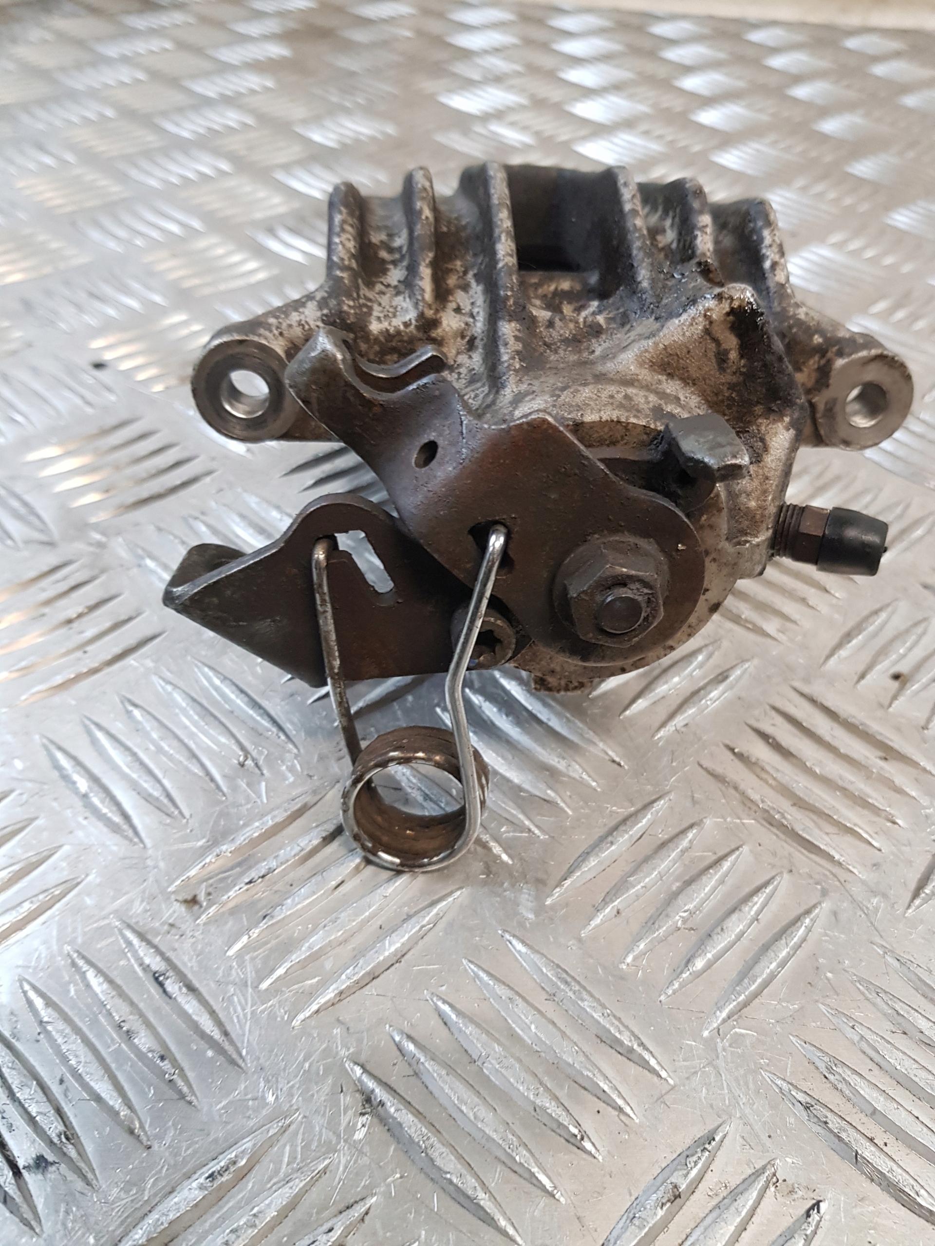 caliper brake left rear part AUDI A3 8L 01R