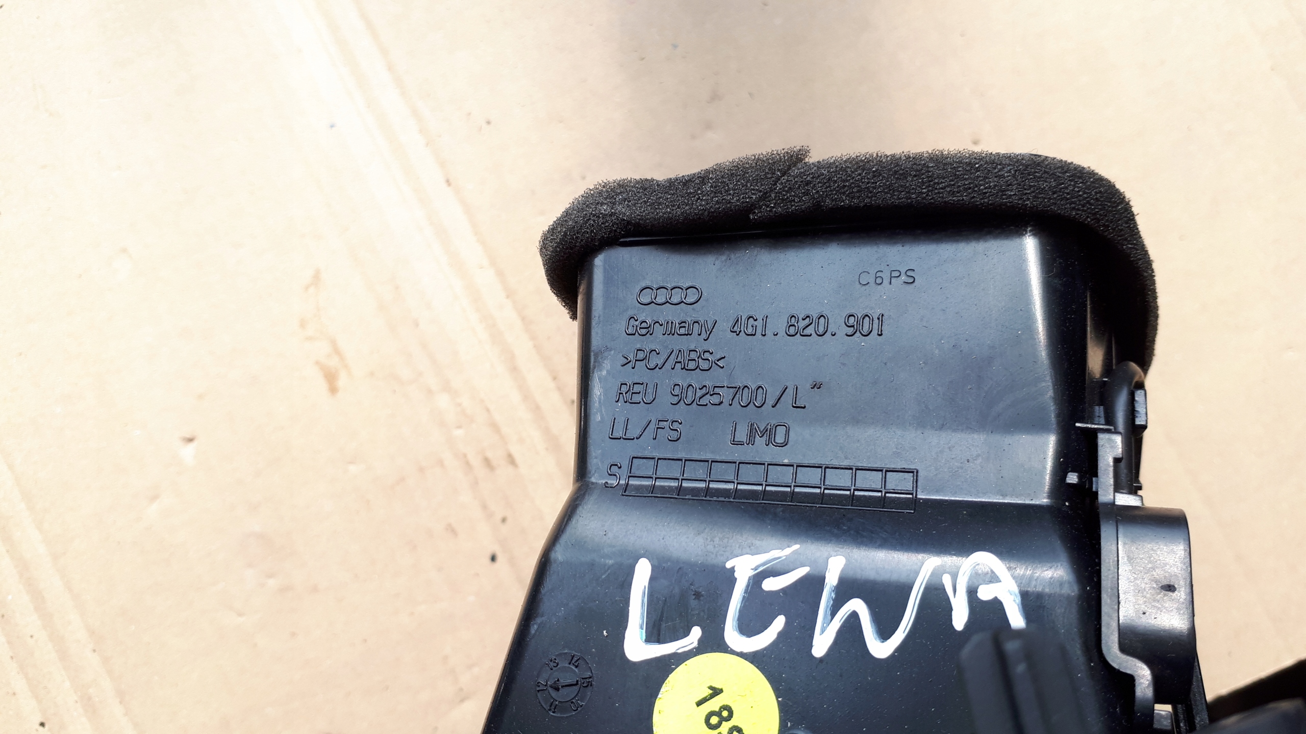 S7 4G A7 grid air conditioning devices consoles left A6 C7 S6