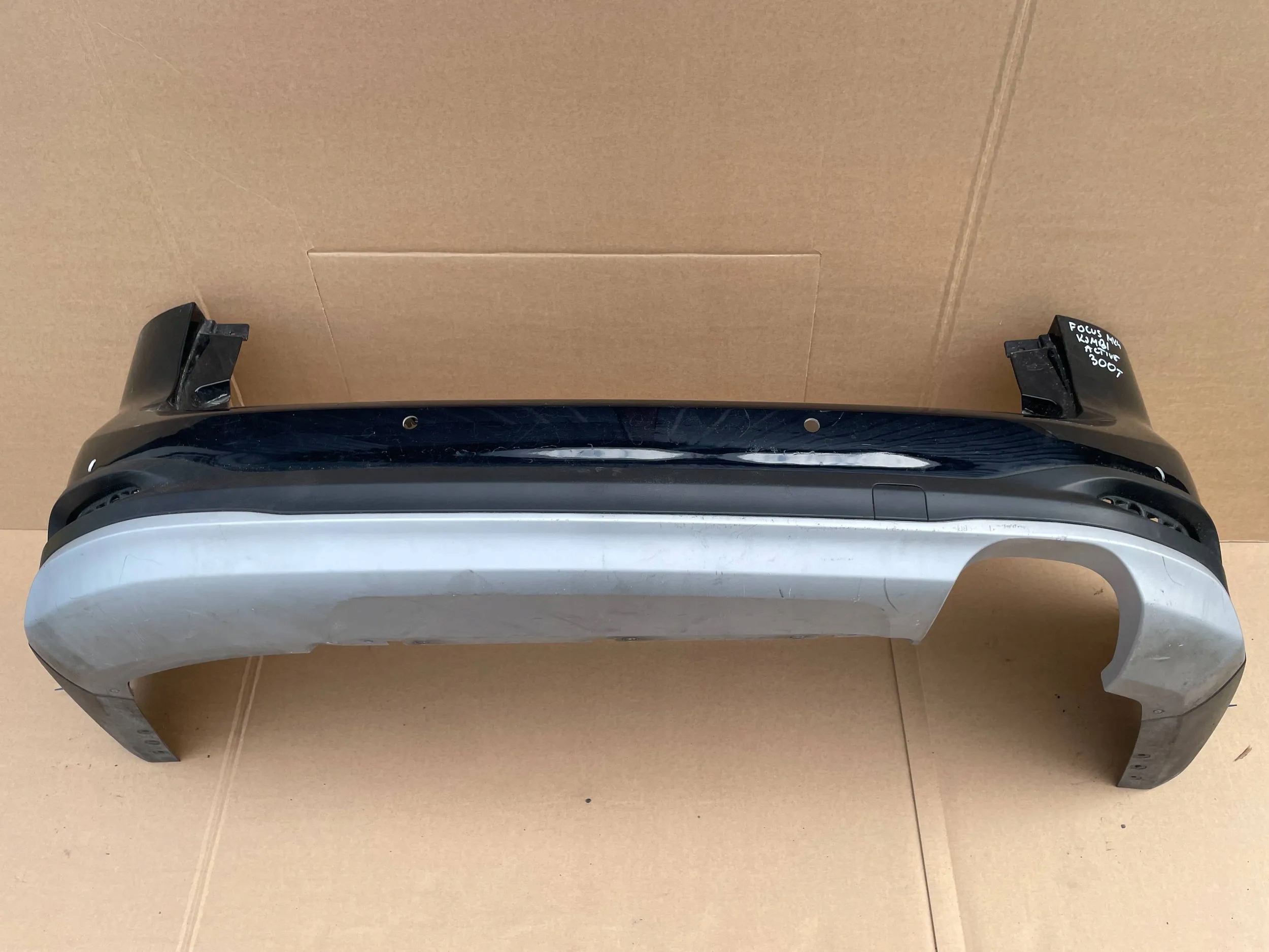 bumper rear part rear FORD FOCUS MK4 KOMBI PDC