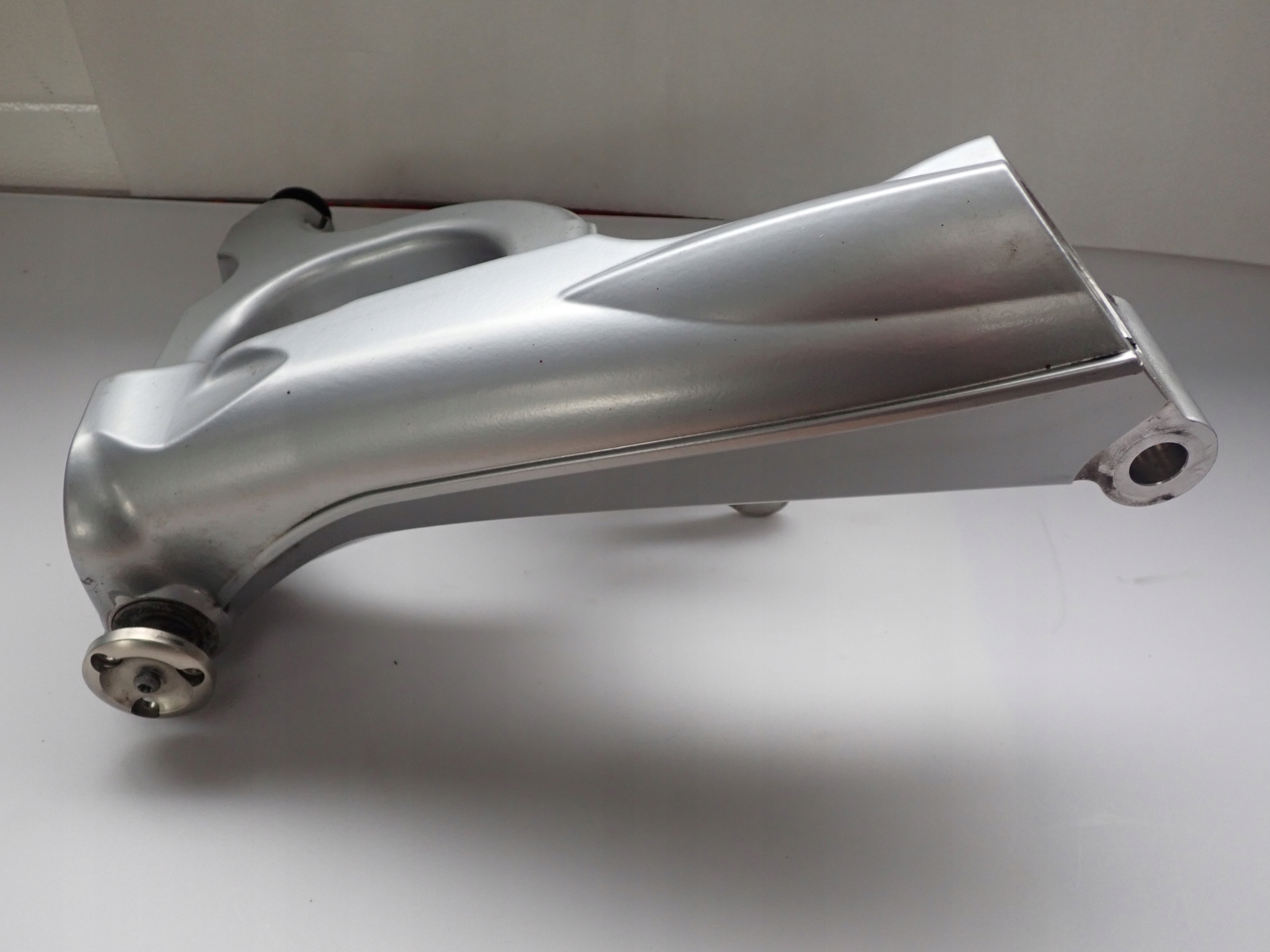 7660356 - BMW k1200r k1200gt корпус тоннеля