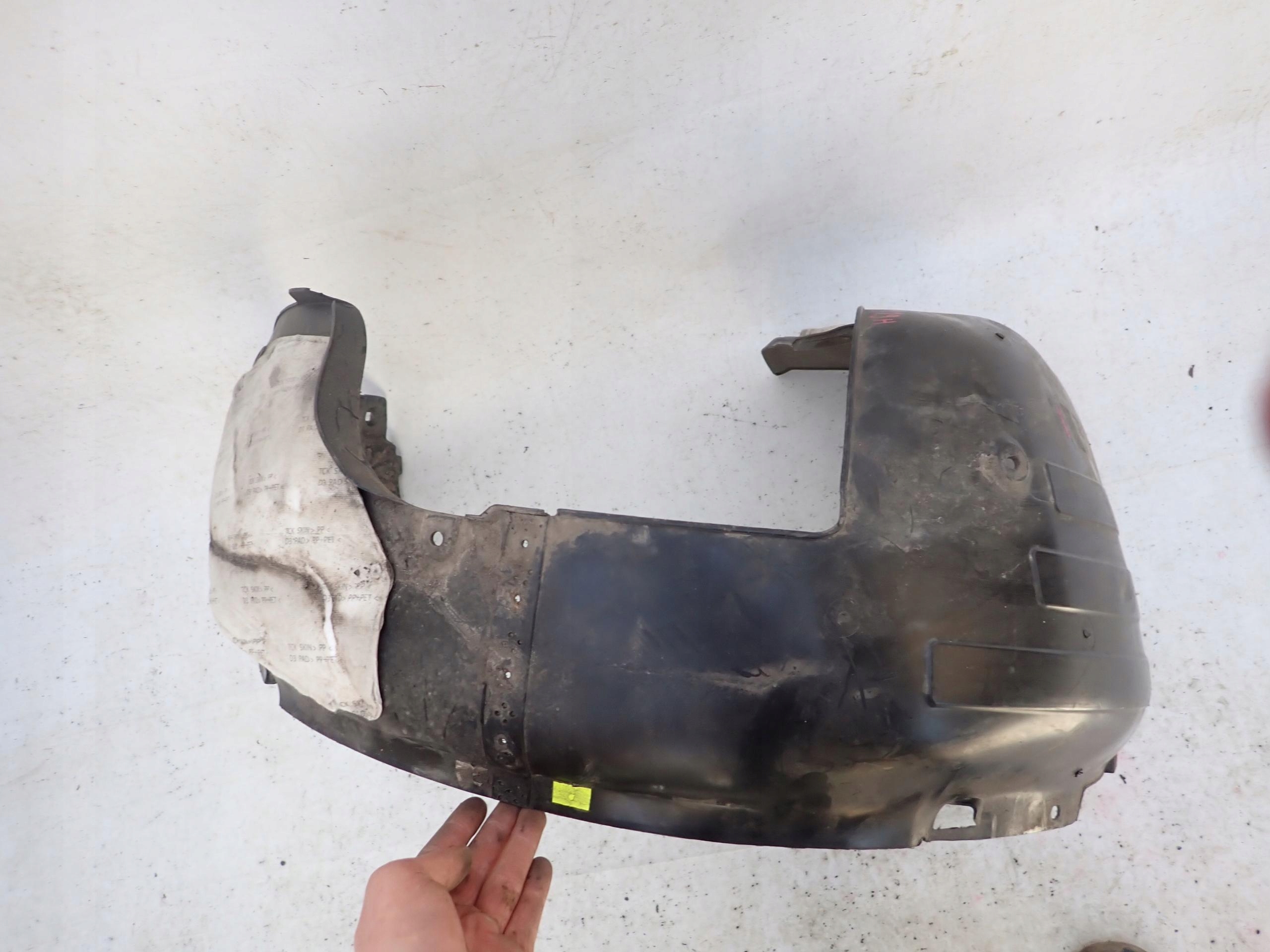KIA CEED III 3 18-> mudguard front front right