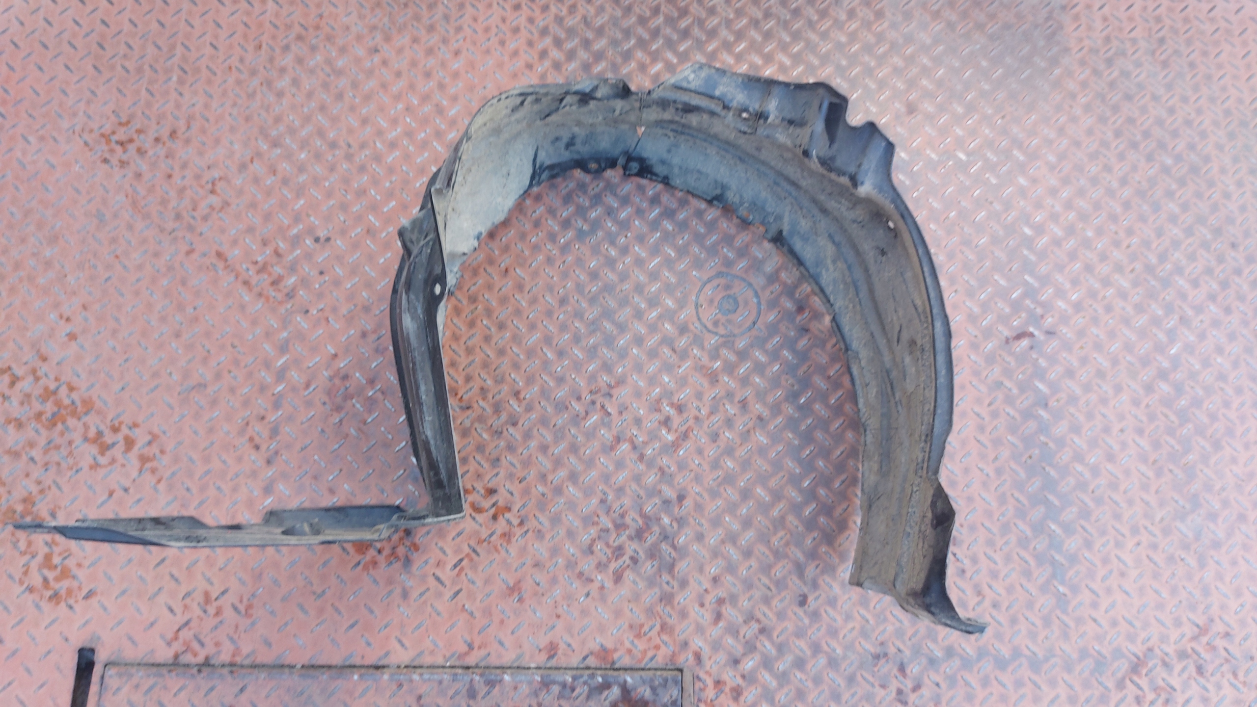 mudguard right front TOYOTA COROLLA E21 19- KOMBI