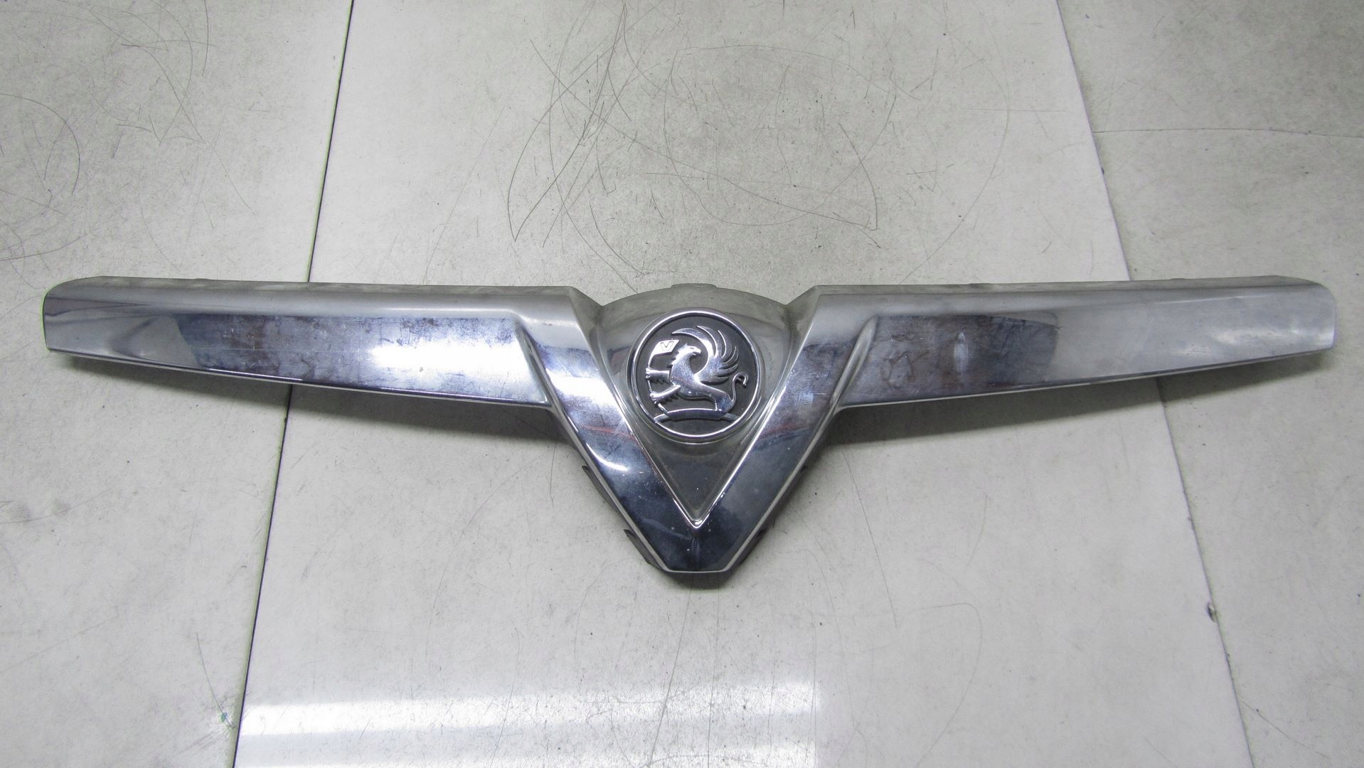 opel Vivaro II решетка радиатора хром 06-