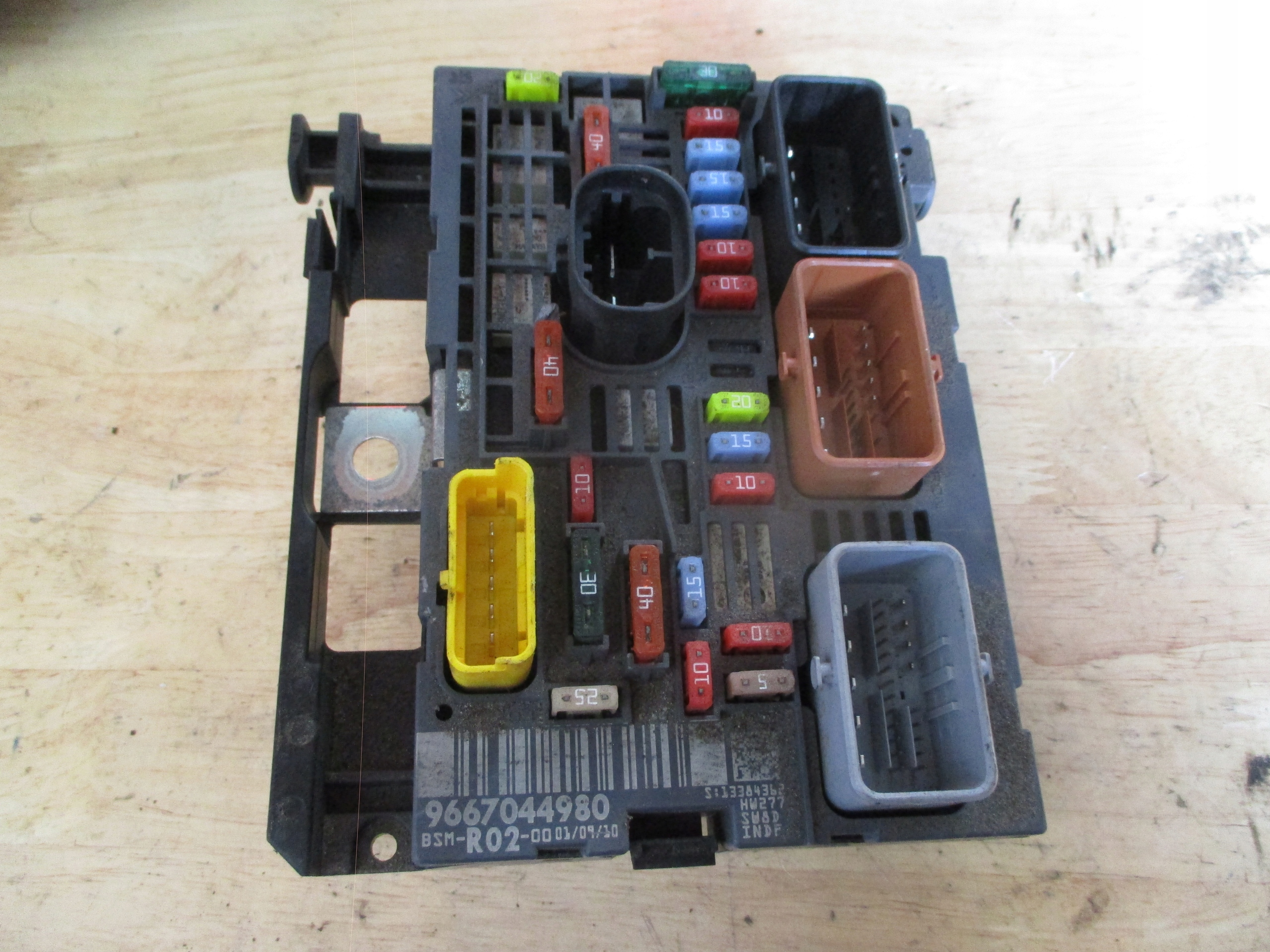 PEUGEOT CITROEN MODUŁ BSM 9667044980 BSM R02