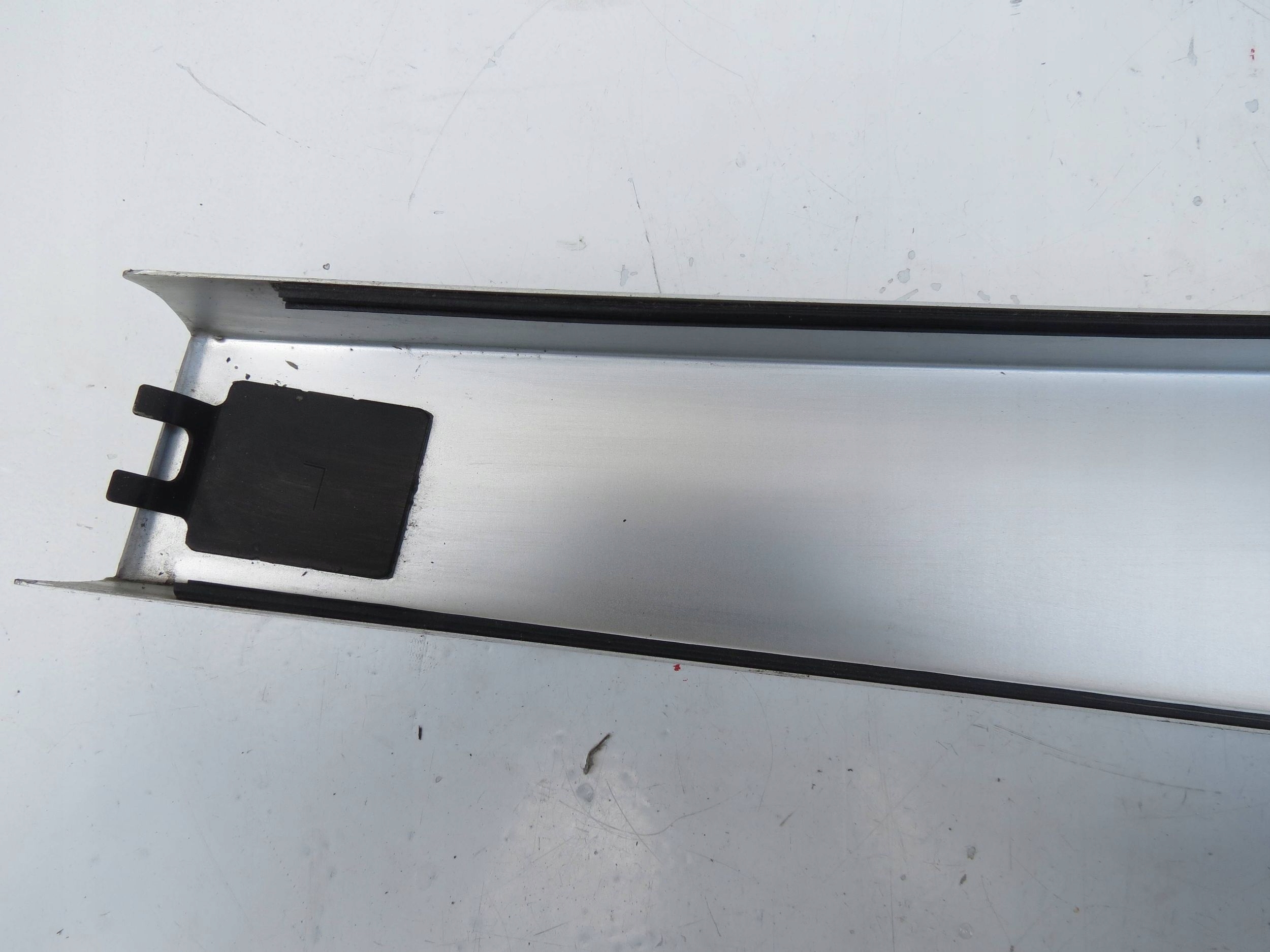 decorative trim DEKOR PORSCHE CAYENNE 4.8 V8 7L5853318B