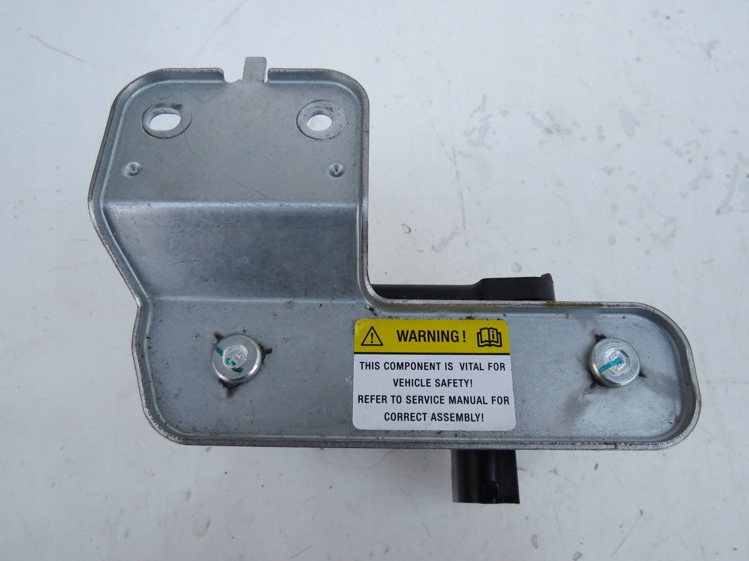 Sensor PRZYSPIESZENIA VOLVO XC70 II AWD 2.4D 185KM 2000-2007r 30667844AA