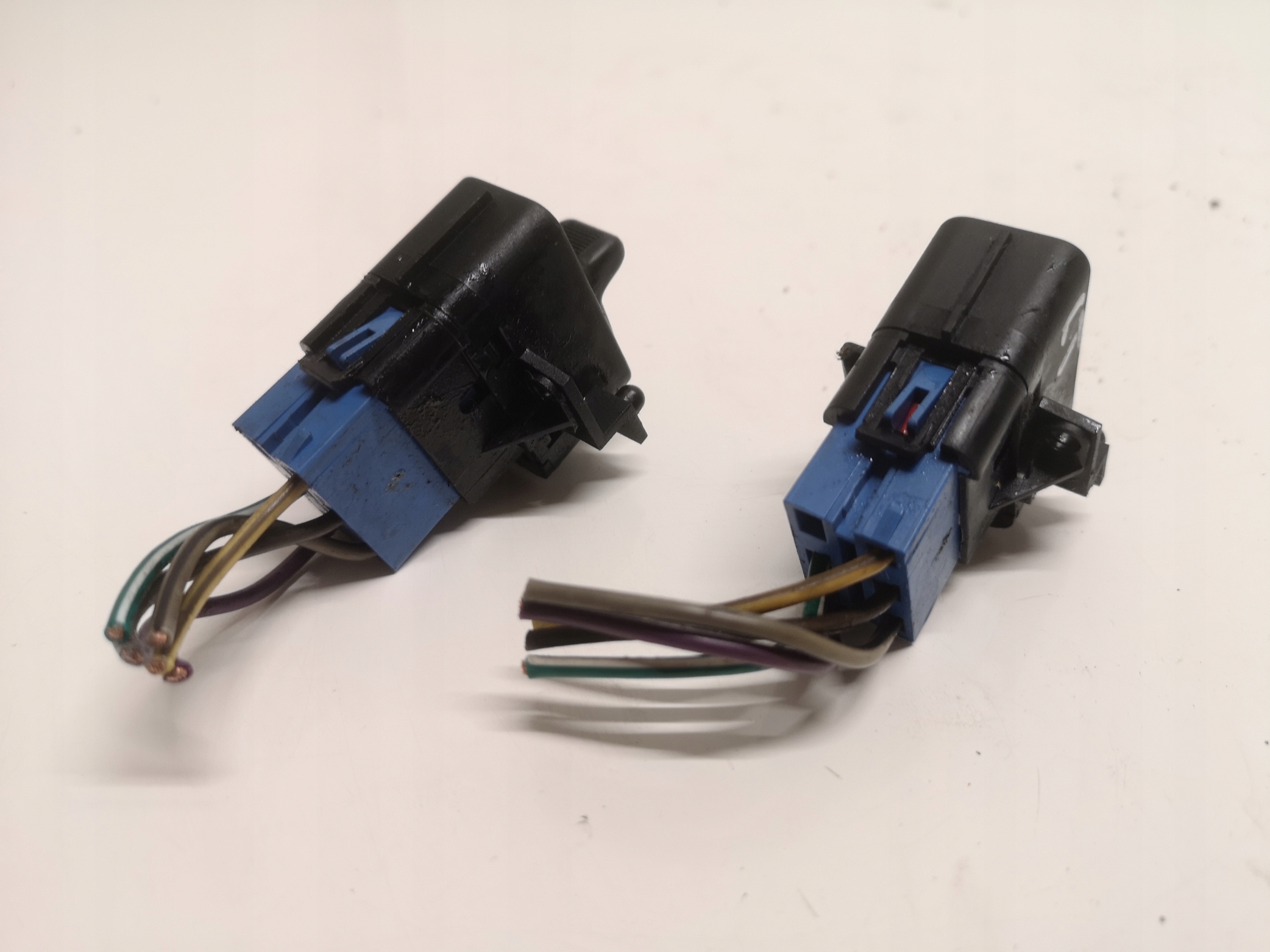 GRAND CHEROKEE ZJ 92- PRZEŁĄCZNIK SZYBY TYŁ P+L Funkcje szyby