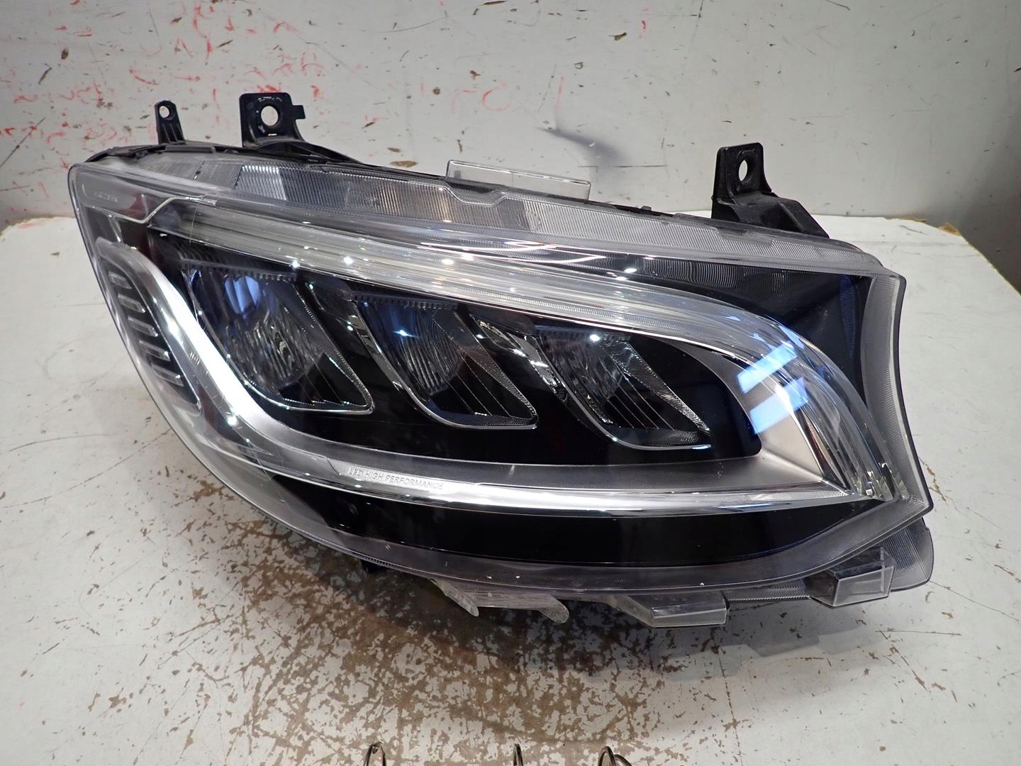 light right MERCEDES SPRINTER W907 W910 FULL LED 2017- A9109065800