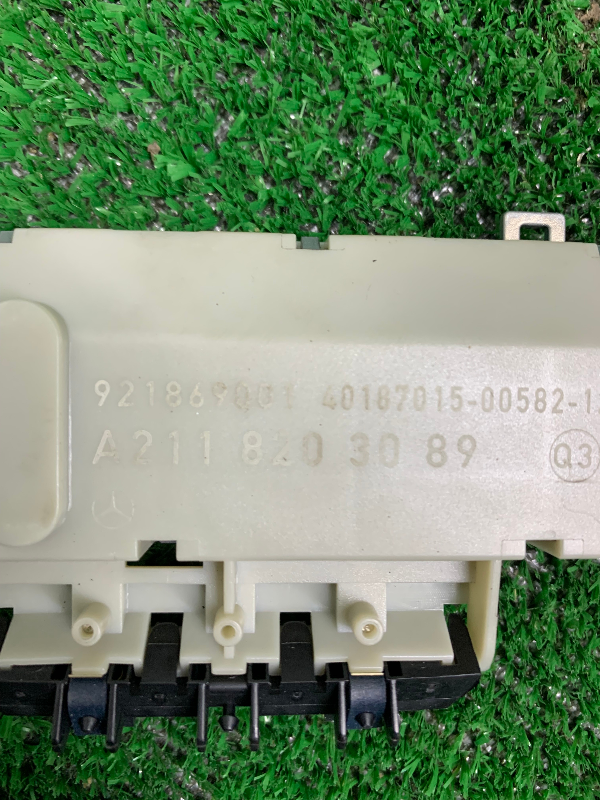MERCEDES module aerial amplifier A2118203089