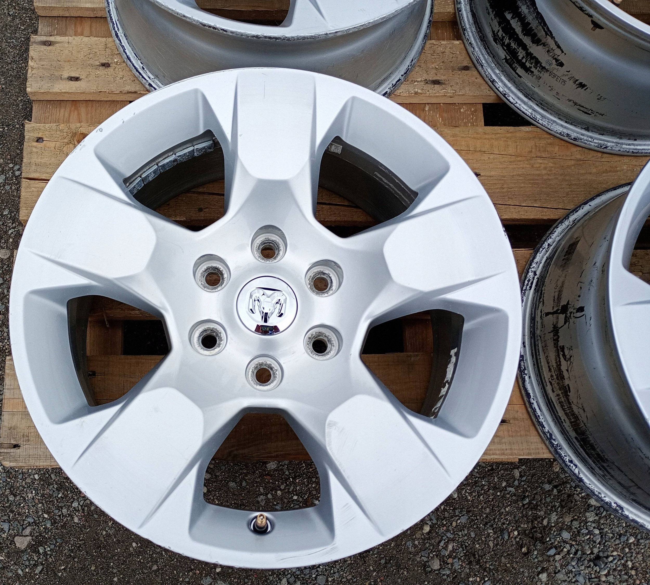 wheels discs disc 6x139.70 18R komplet Dodge RAM 1500 2019