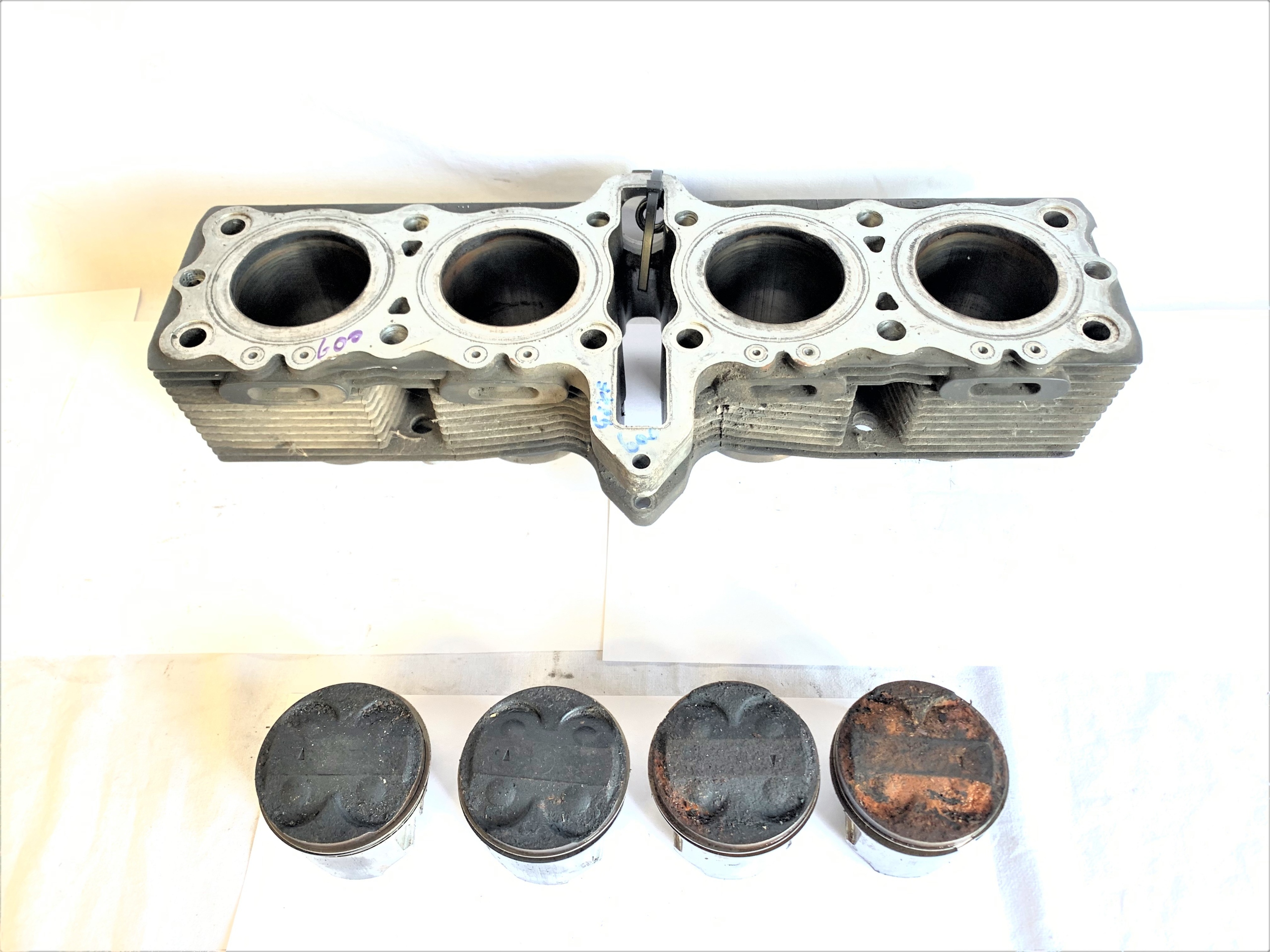 353544673544463325999999919111311111121211111211111192992999999 - Suzuki GSXF 600 цилиндры цилиндр поршни