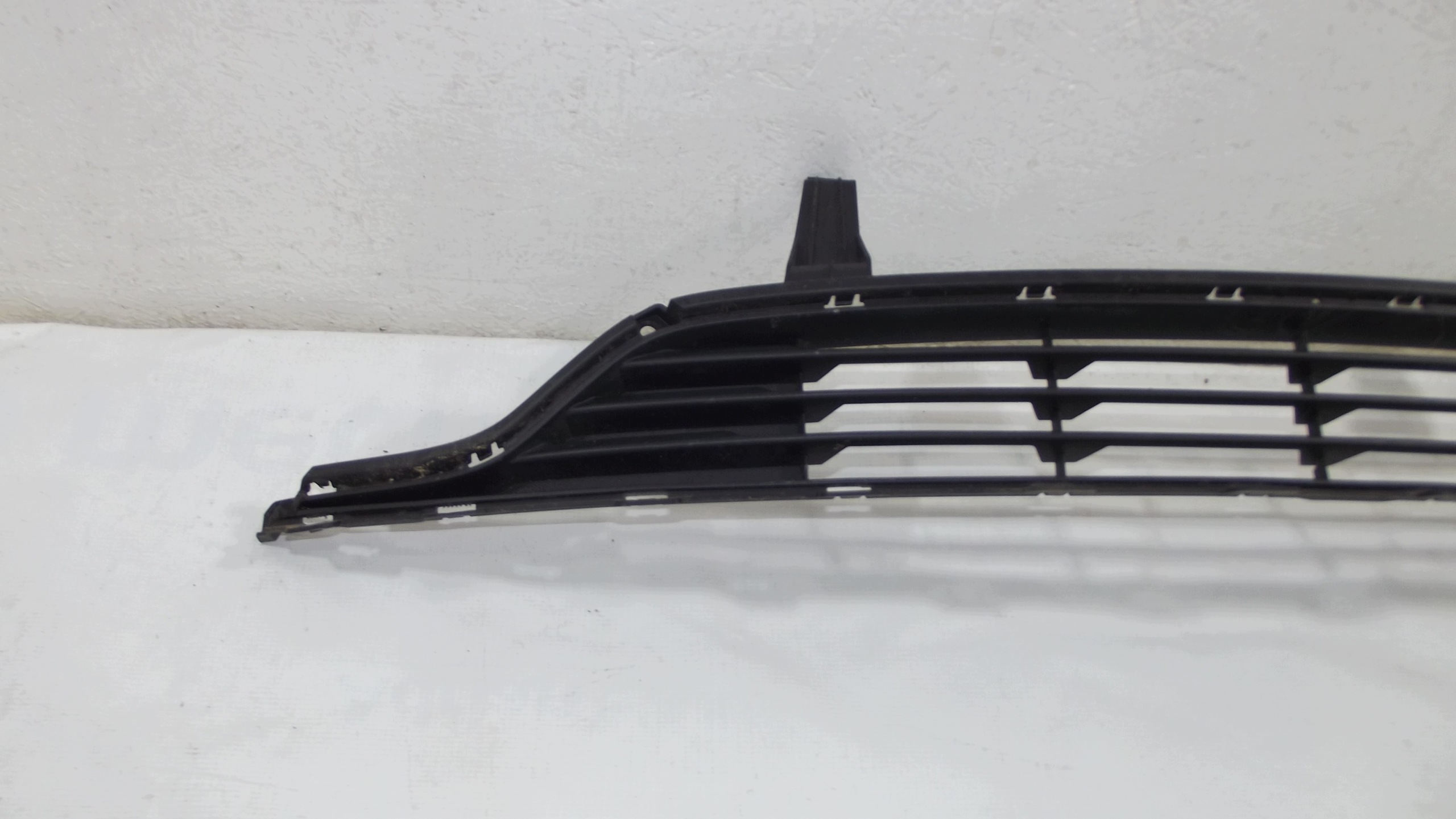 Opel Karl central grid of a bumper front 95238831