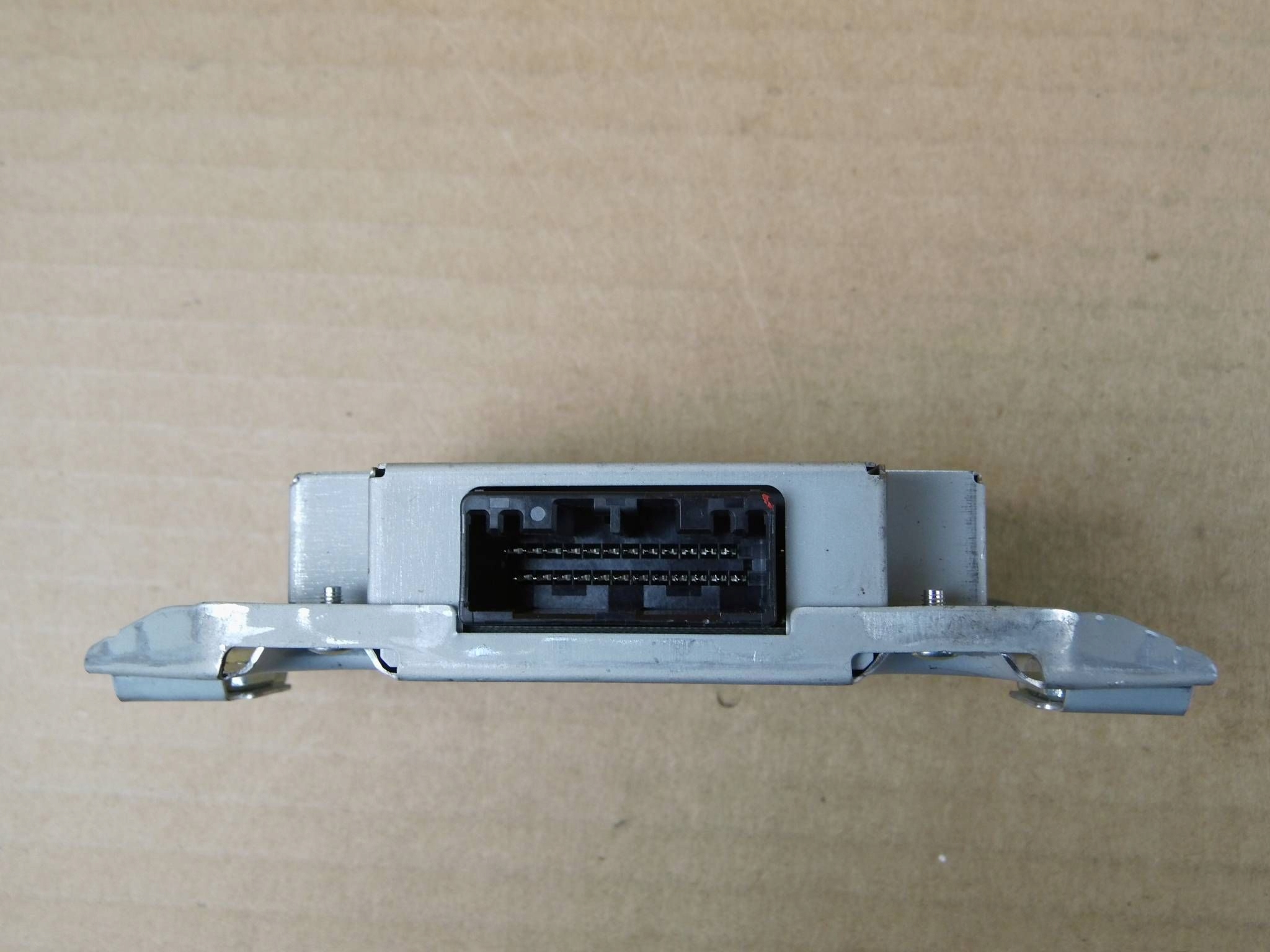 Honda CR-V CRV VI module computer control unit 39200-3A0-C21-1M1