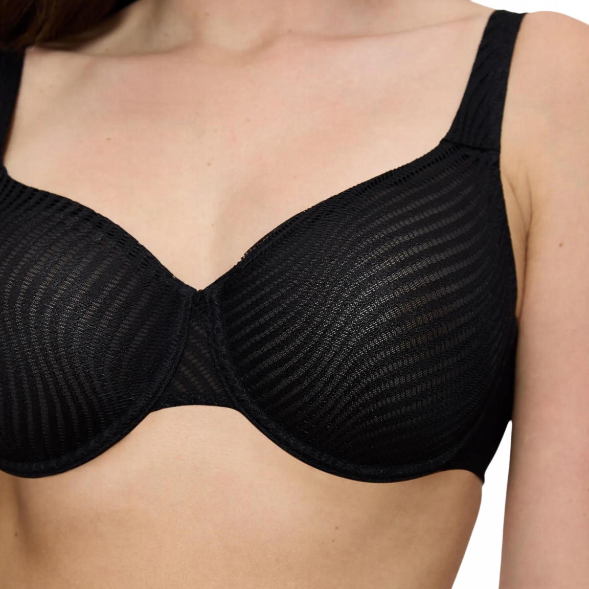 Triumph Harmony Spotlight W01 minimizer miękki koronkowy z fiszbinami 80G