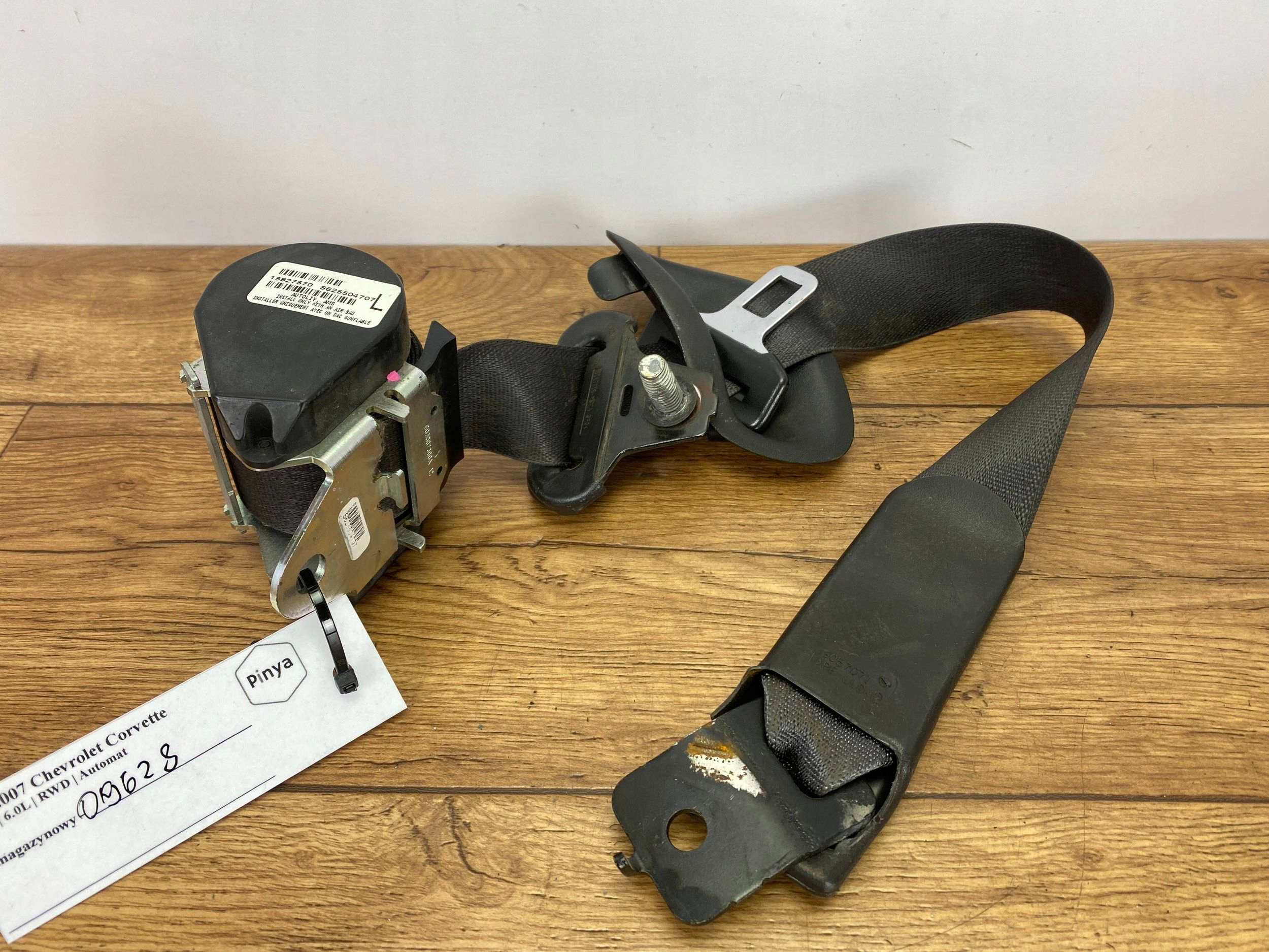front tension belt safety left driver´s Chevrolet Corvette C6 2005+