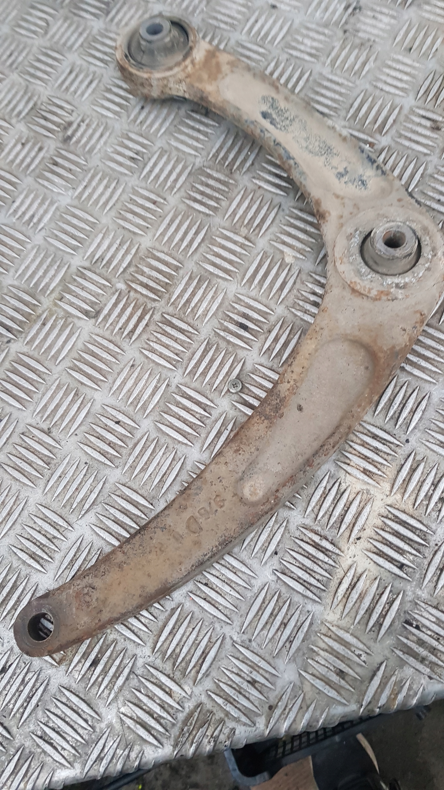 CITROEN C4 and PICASSO arm left right front