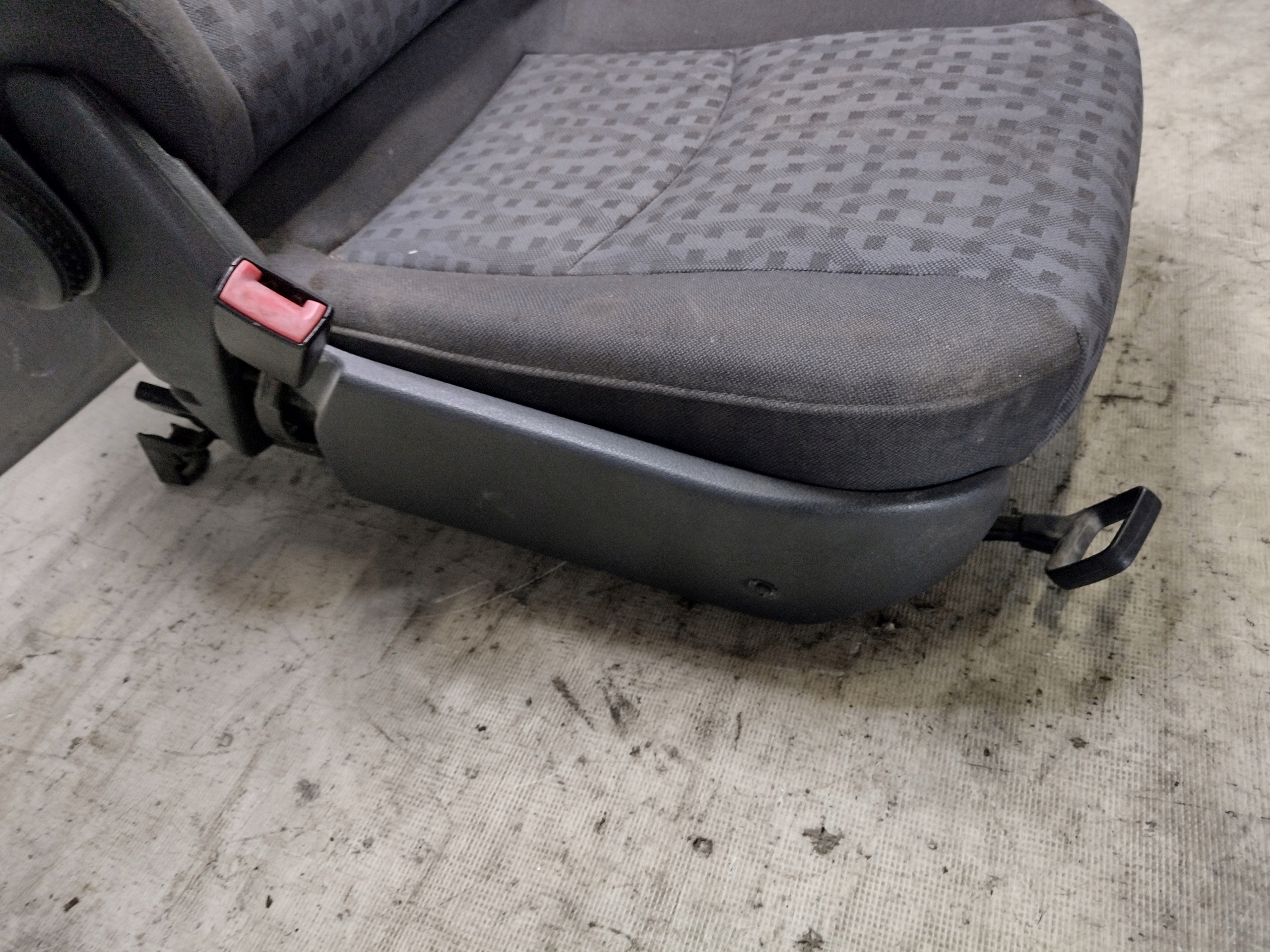 seat driver´s left front Mercedes Vaneo W414