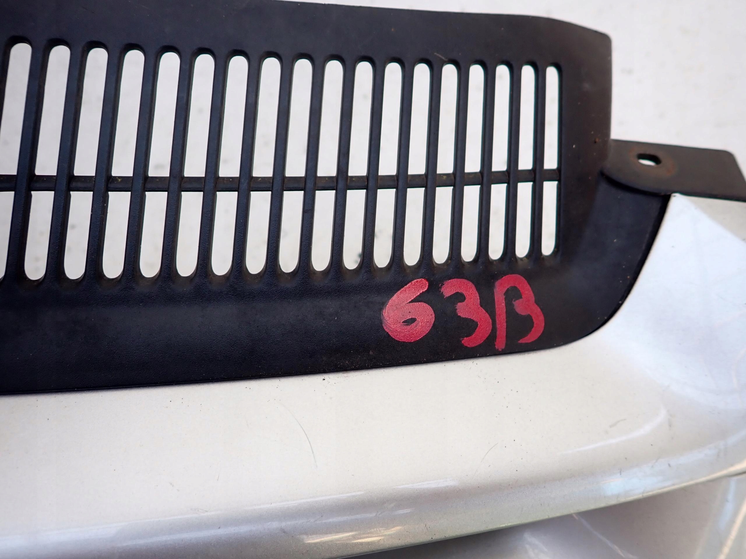 VW GOLF V 5 03-09 Grill Grill